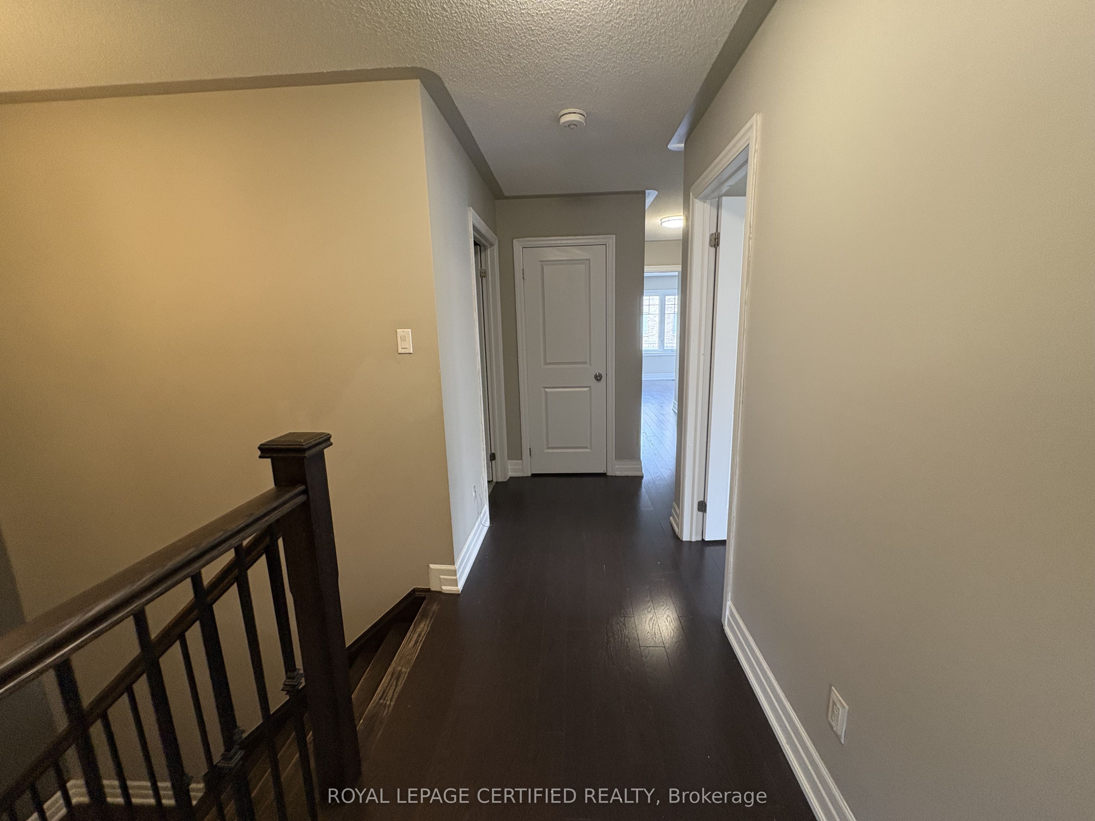 271 Andrews Trail Upper Property Photo 16