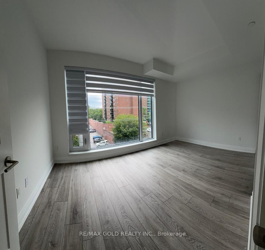 21 Park Street E 318 Property Photo 13
