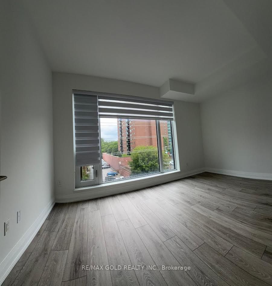 21 Park Street E 318 Property Photo 14