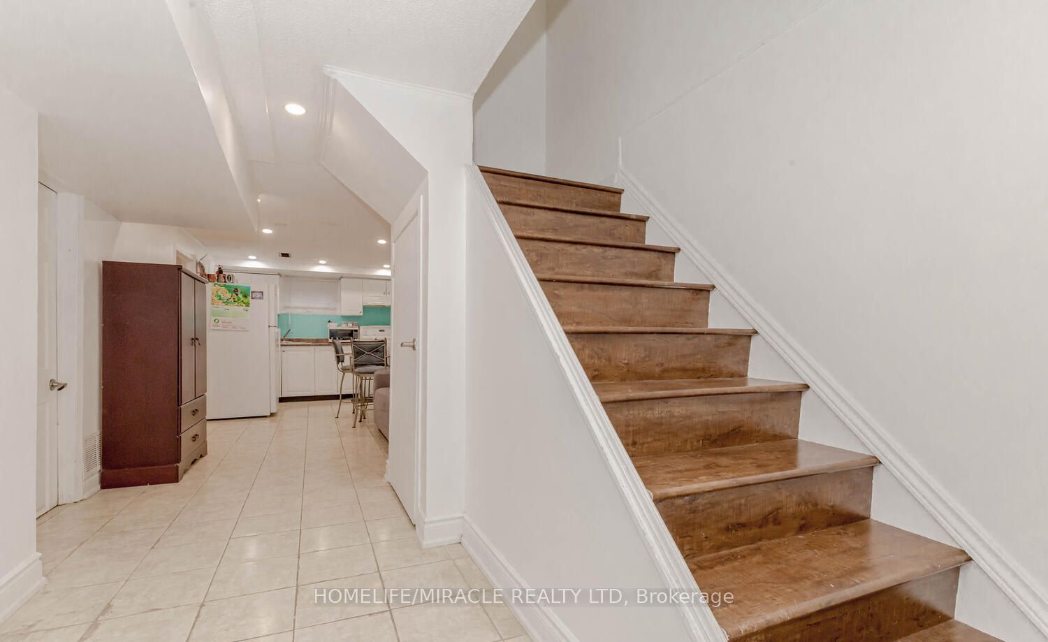 7500 Goreway Drive 56 Property Photo 11