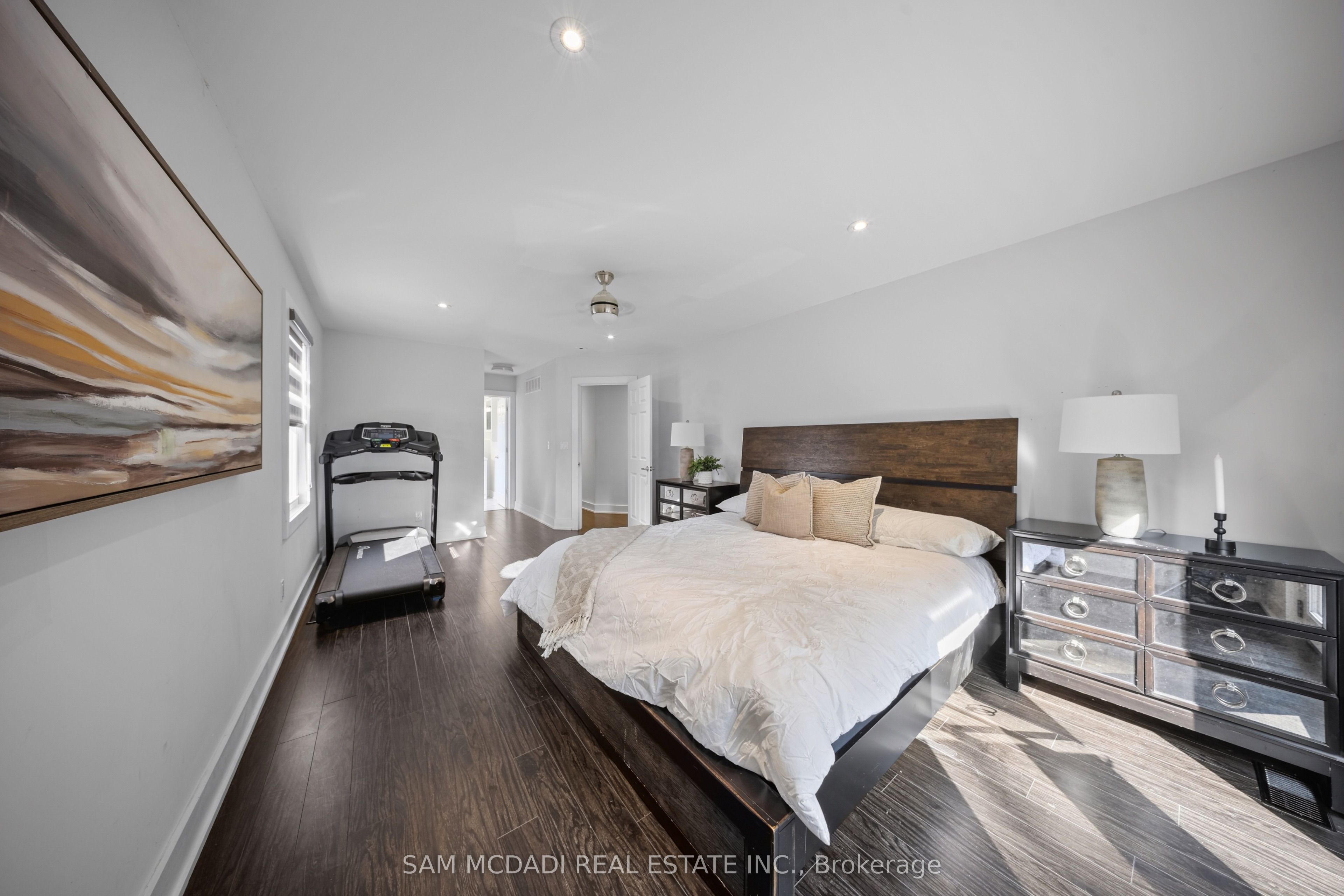30 Maple Avenue N Property Photo 15