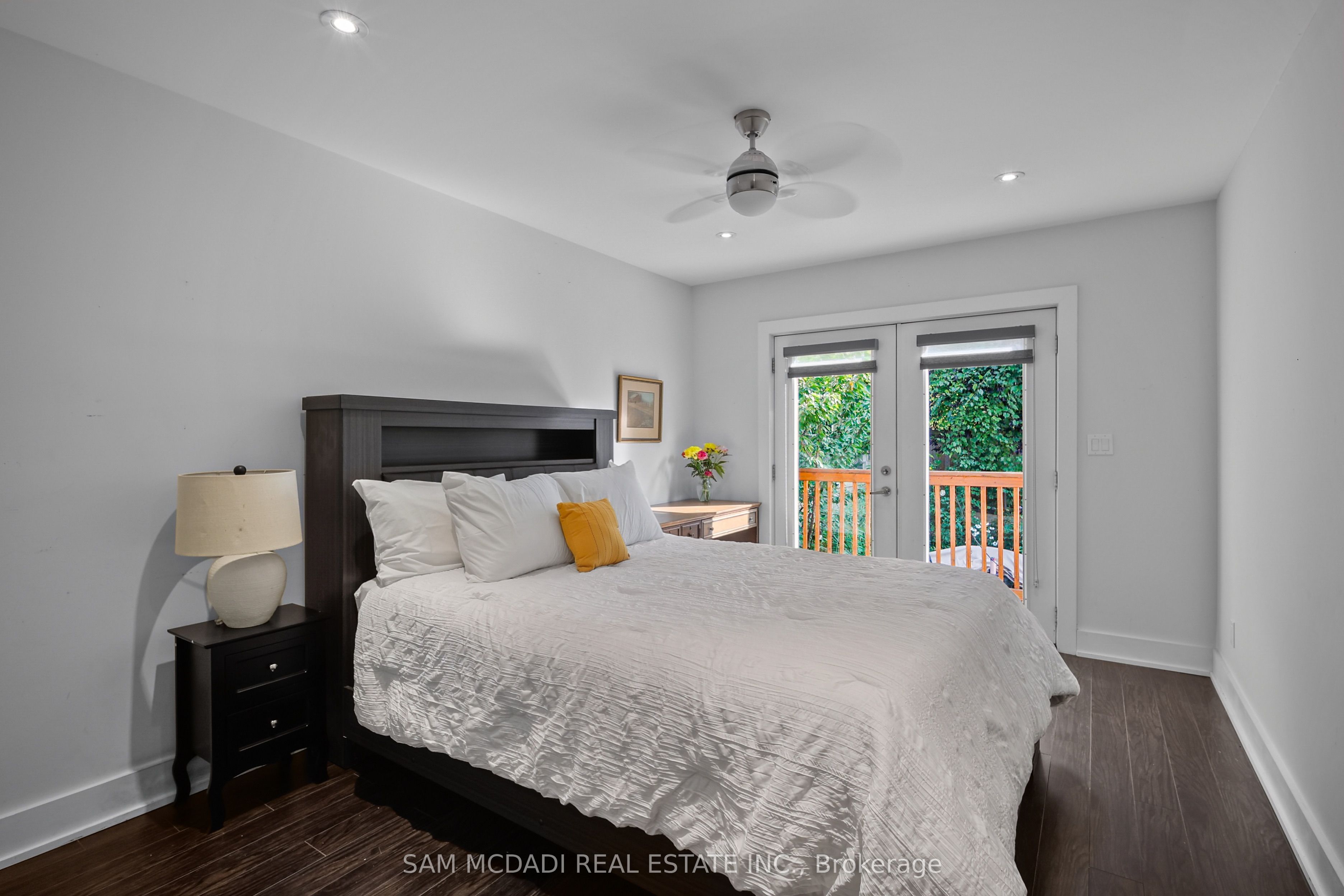30 Maple Avenue N Property Photo 17