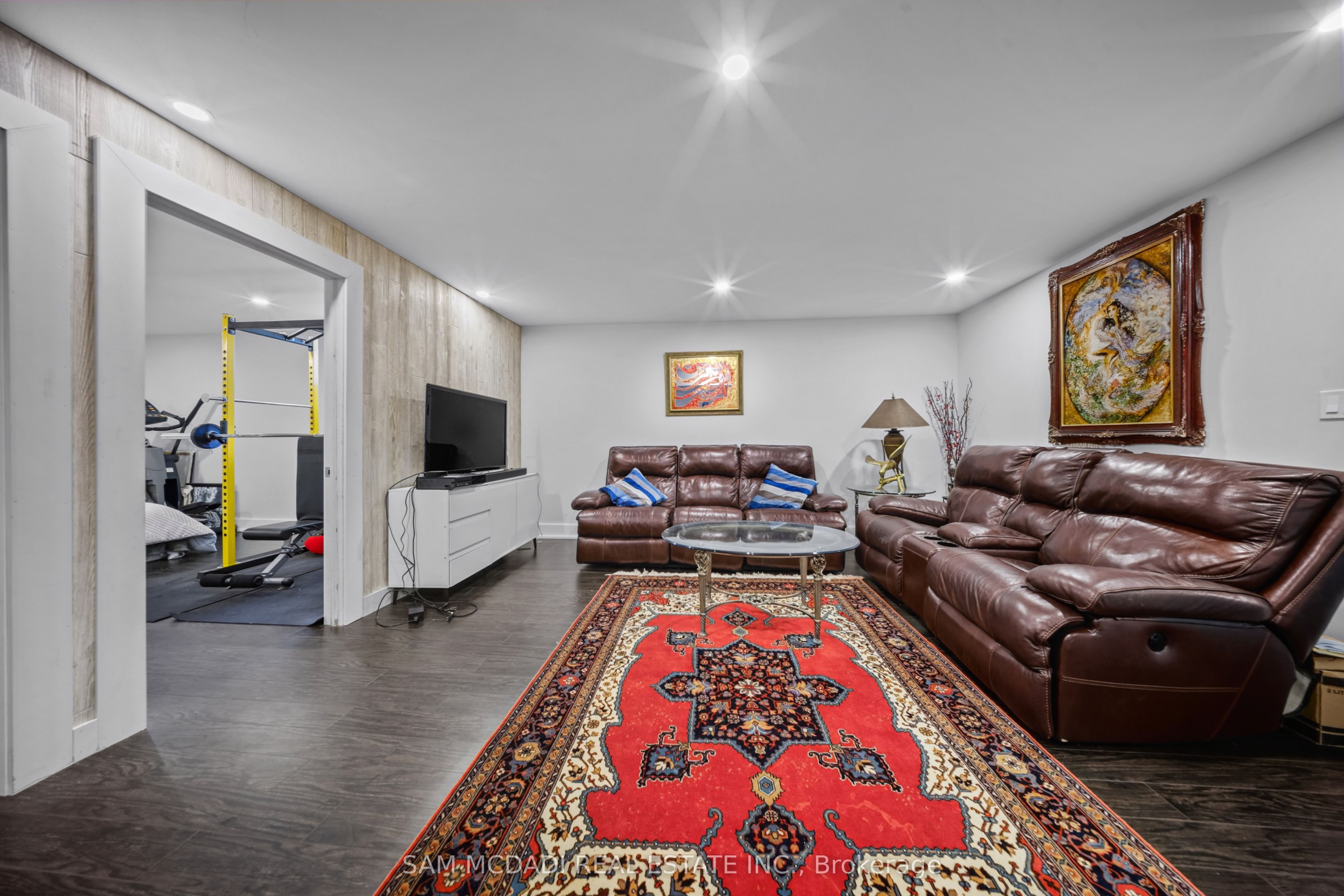 30 Maple Avenue N Property Photo 27