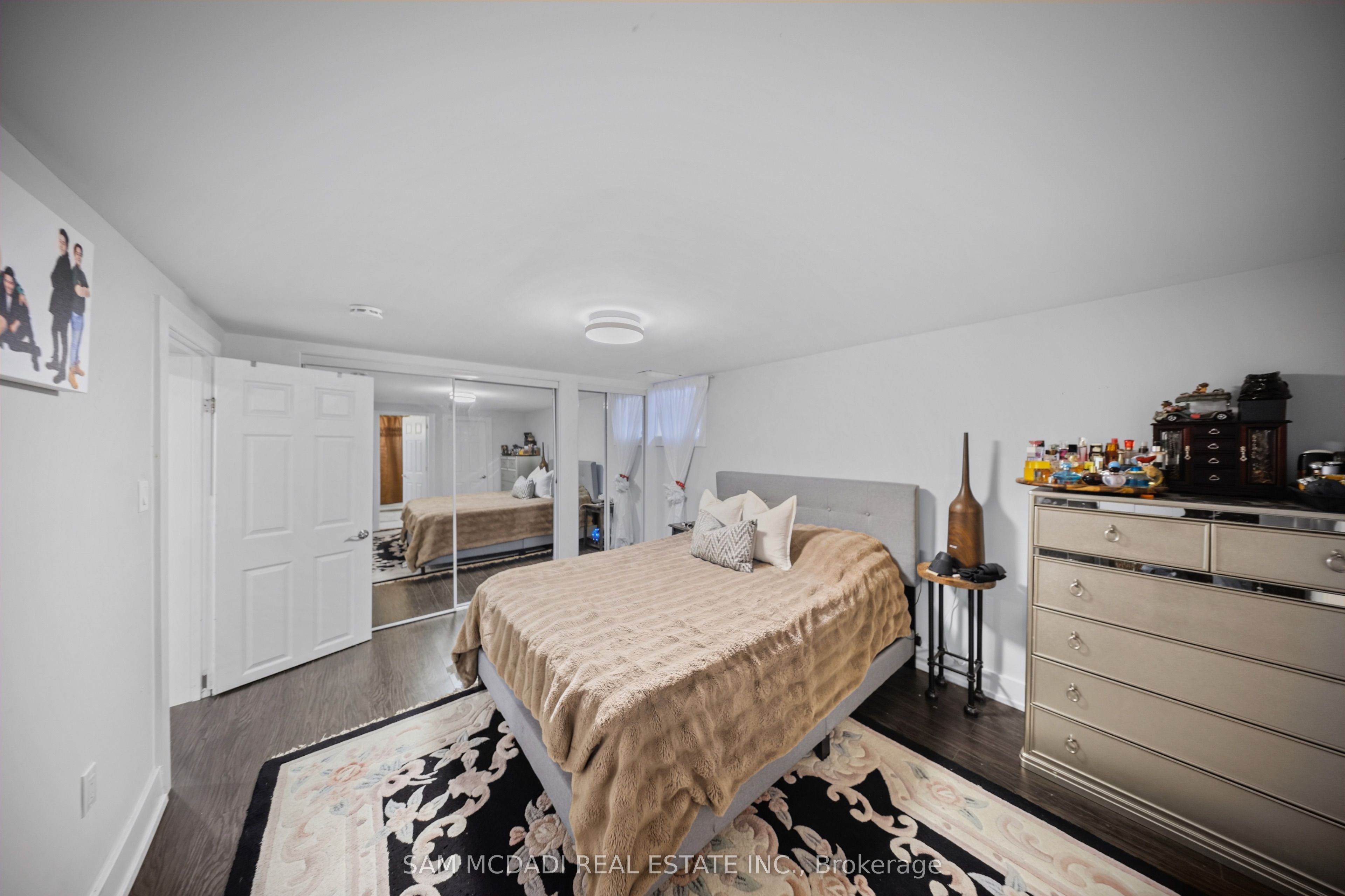30 Maple Avenue N Property Photo 29