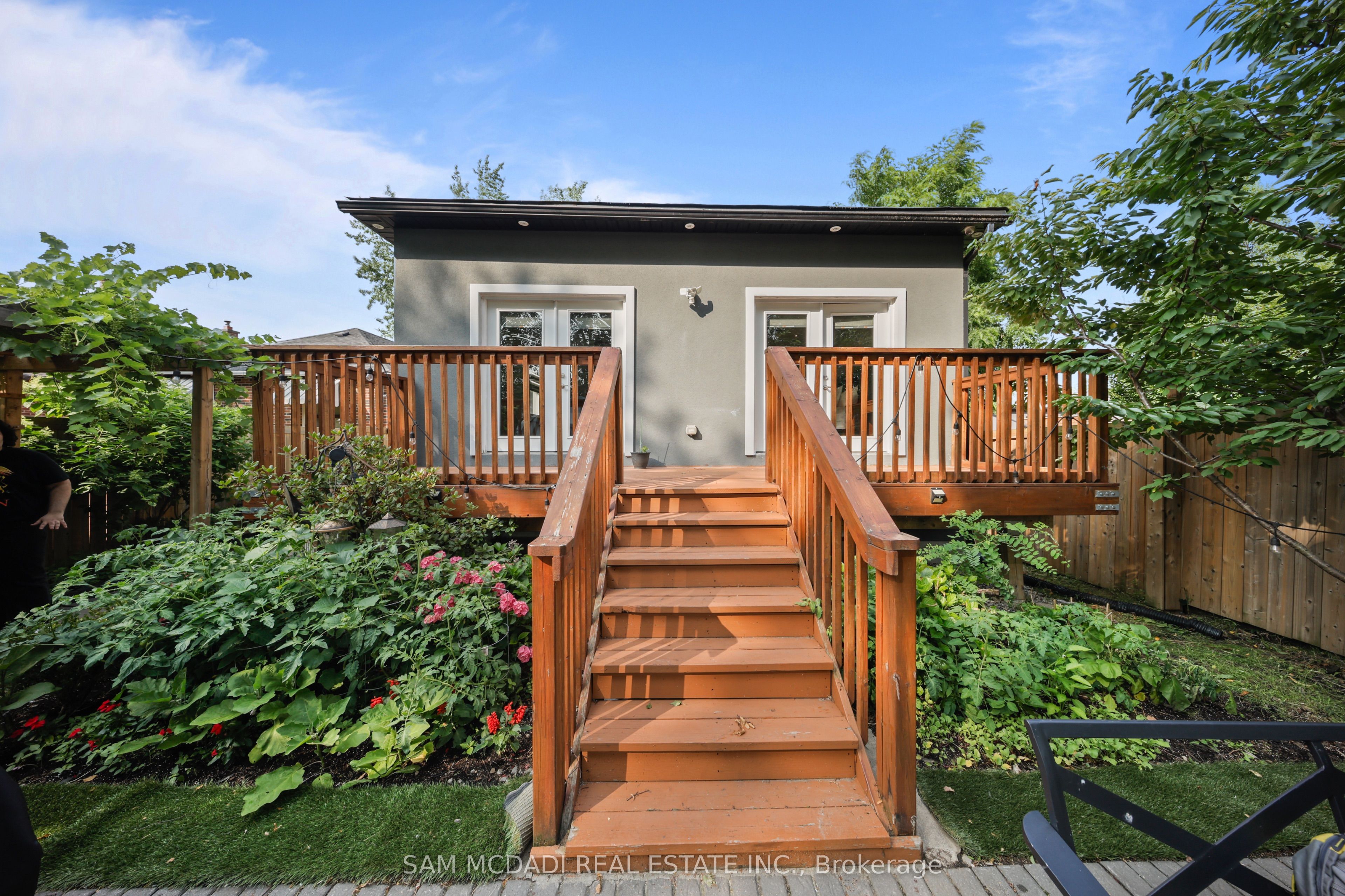 30 Maple Avenue N Property Photo 33