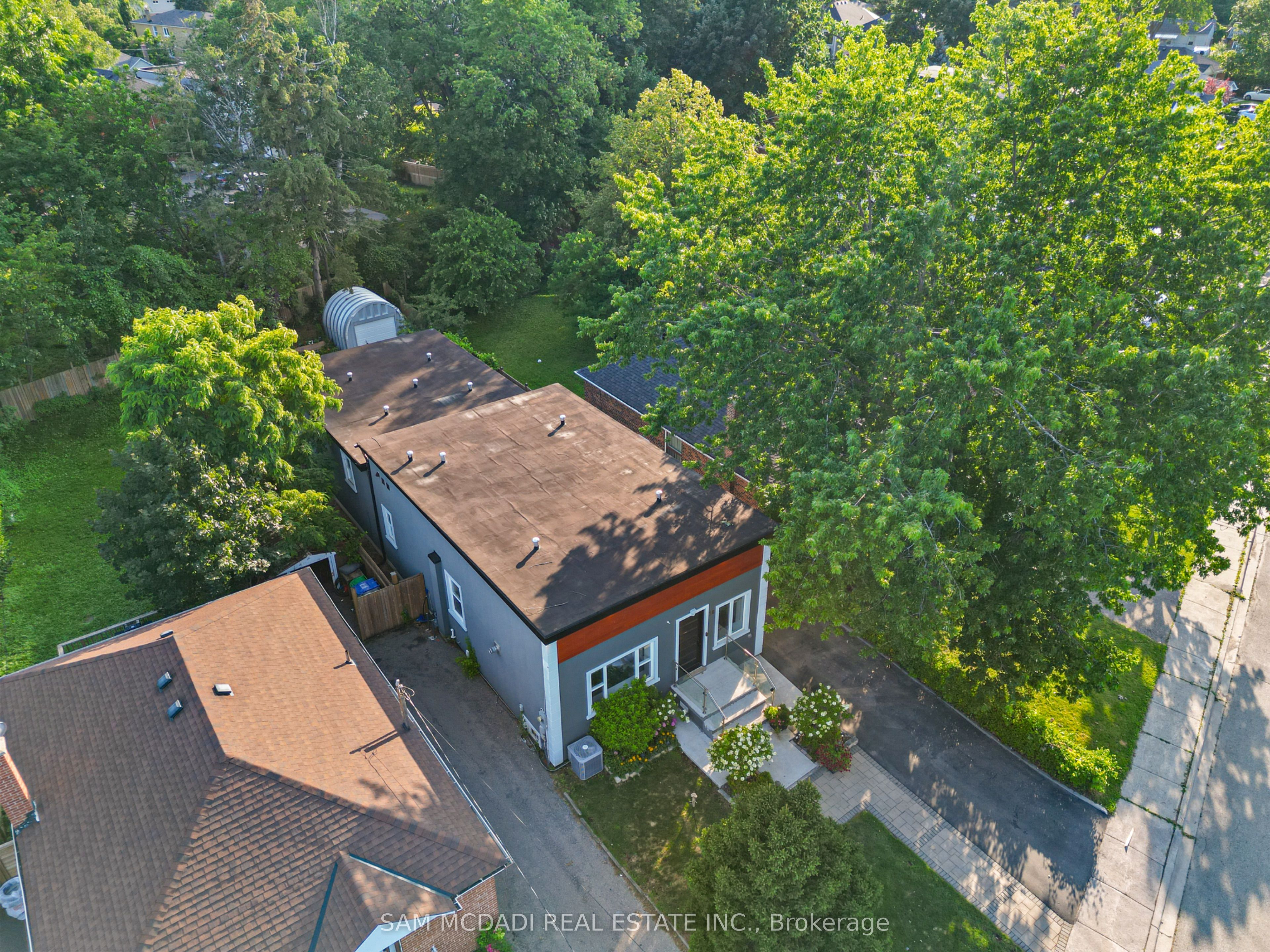 30 Maple Avenue N Property Photo 37
