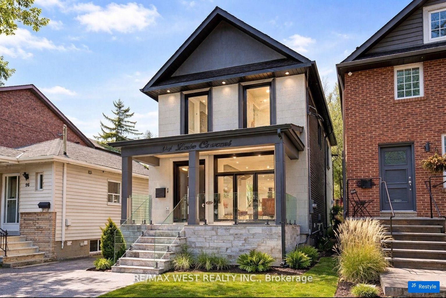 94 Lake Crescent