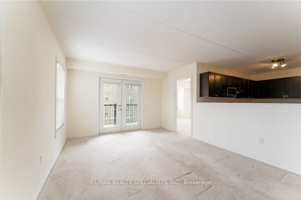 1340 Main Street E 313 Property Photo 15