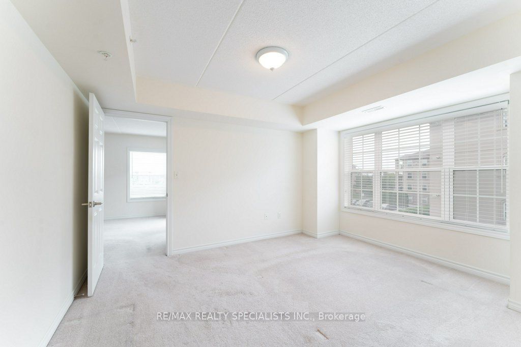 1340 Main Street E 313 Property Photo 21
