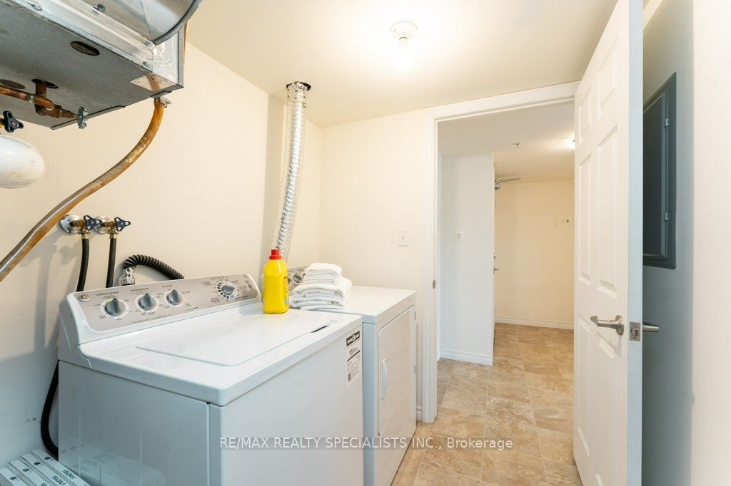 1340 Main Street E 313 Property Photo 29