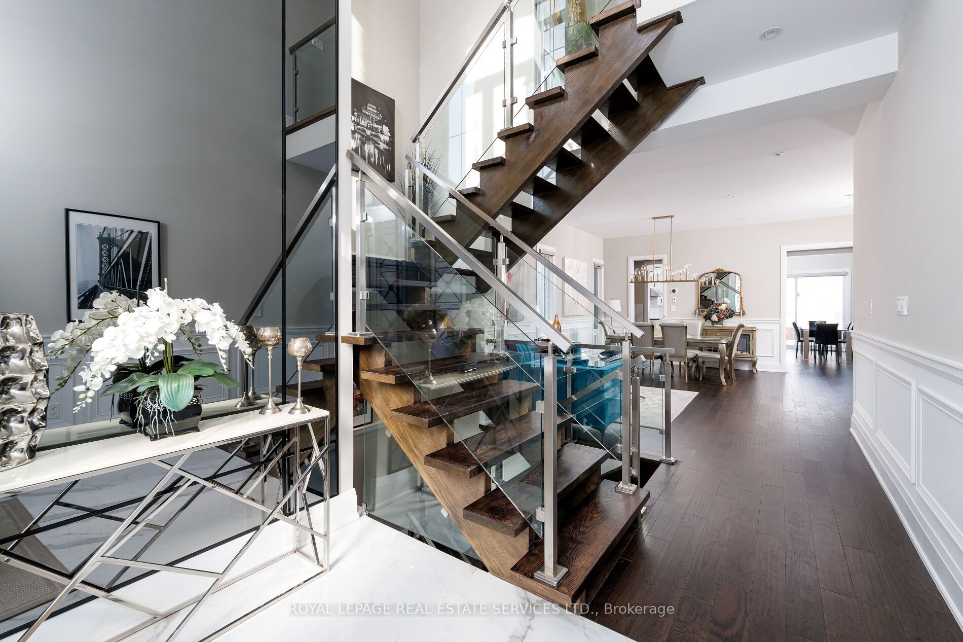 175 Burloak Drive W Property Photo 6