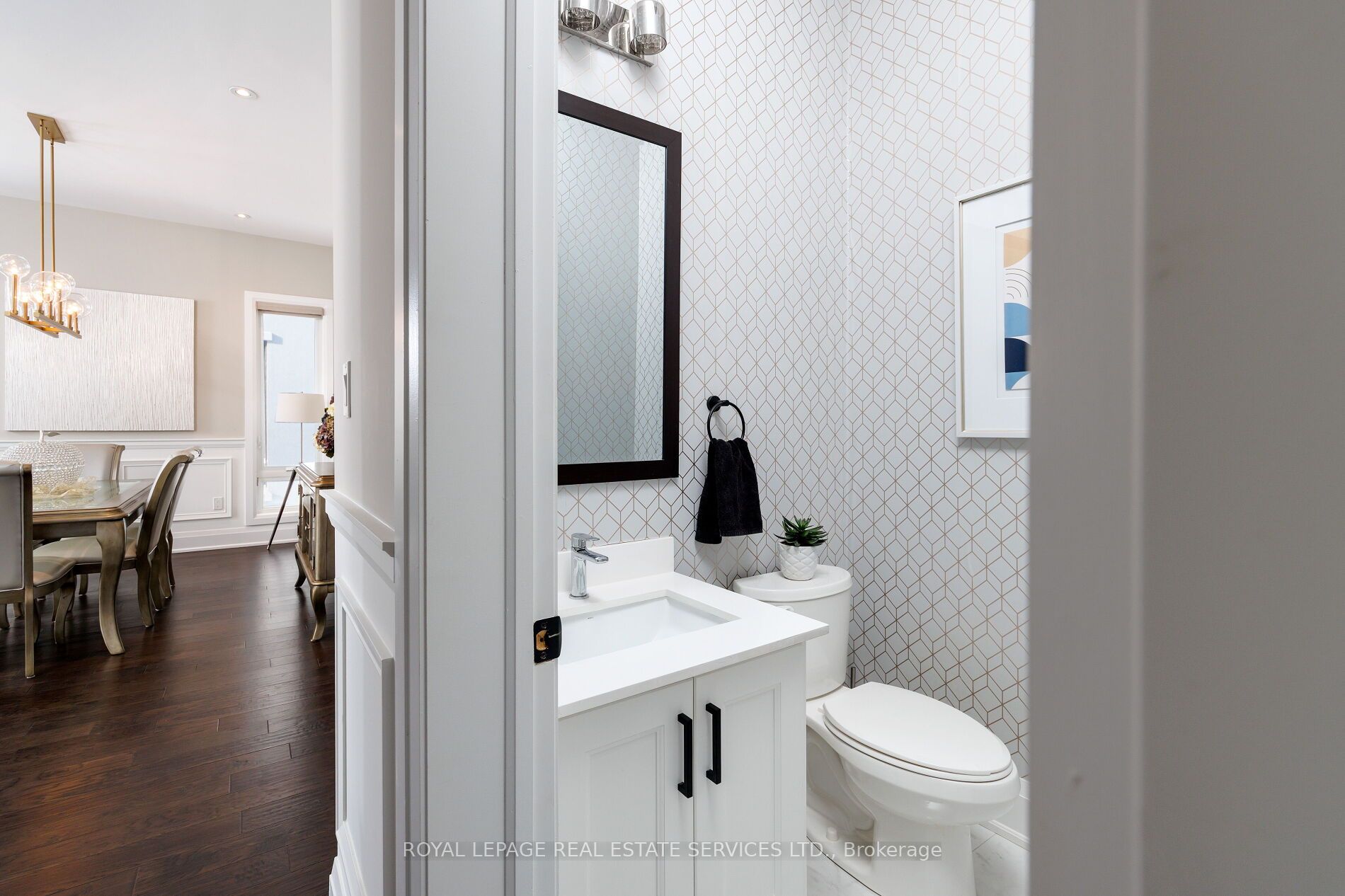 175 Burloak Drive W Property Photo 18