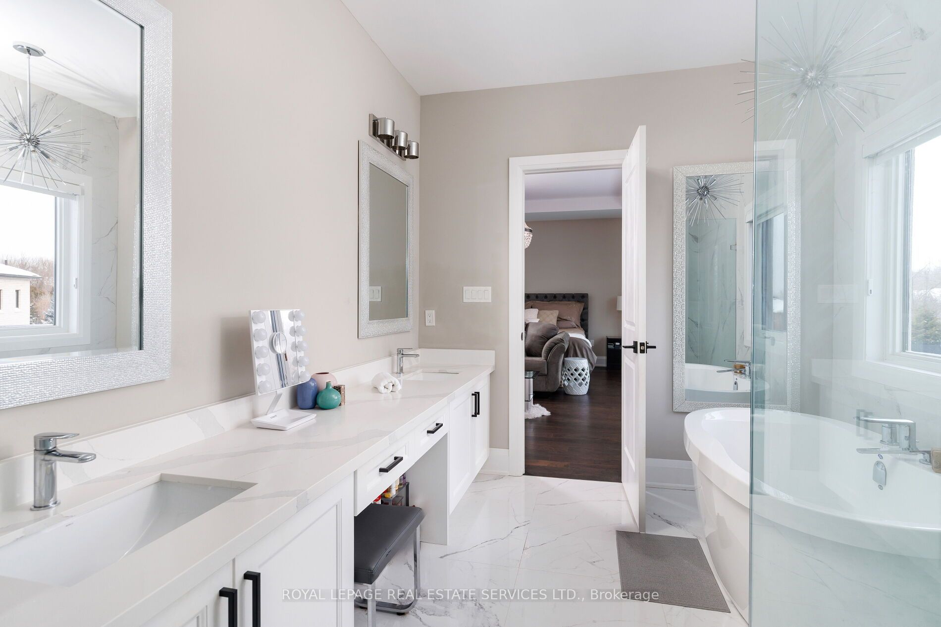 175 Burloak Drive W Property Photo 23