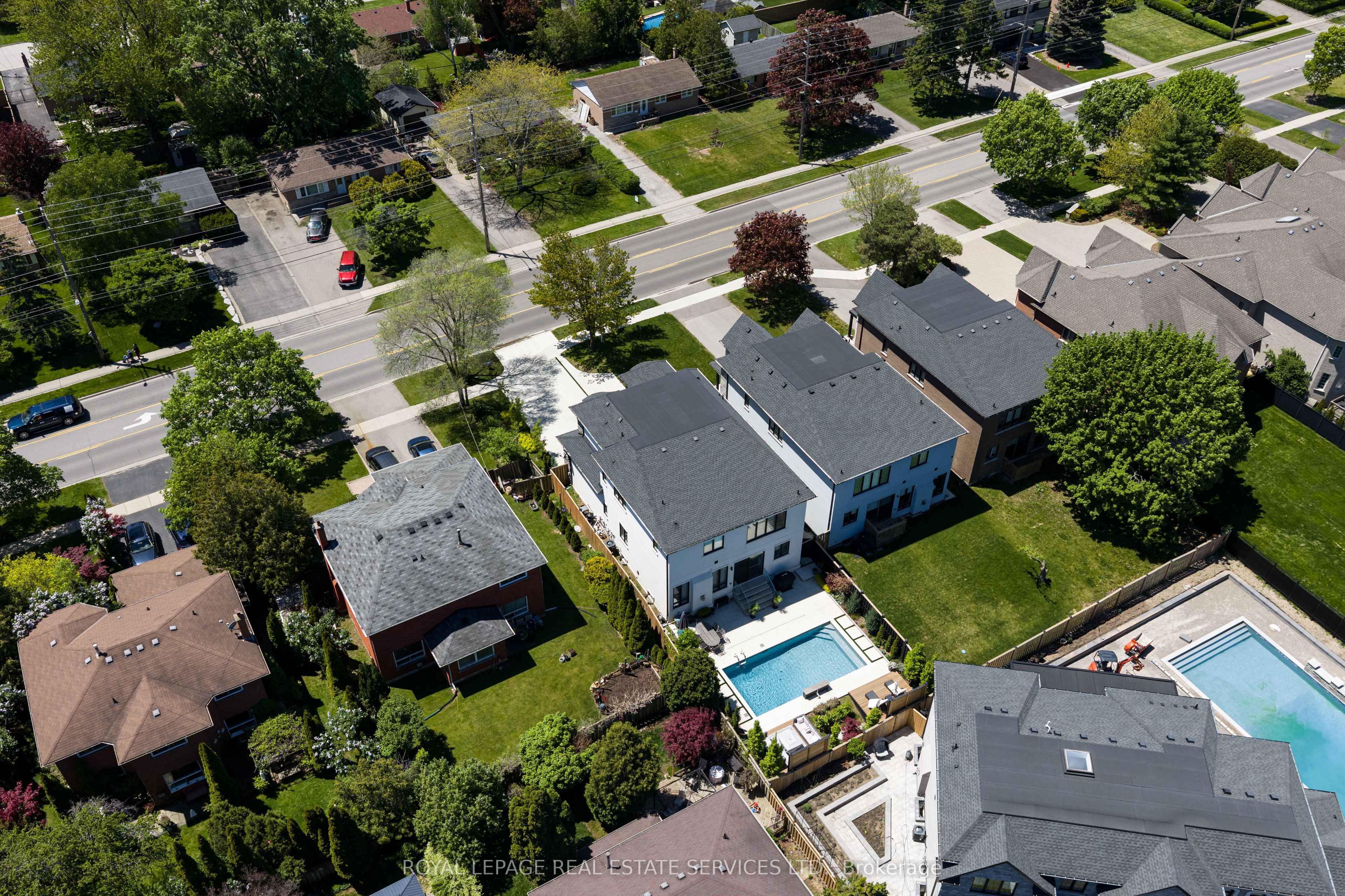175 Burloak Drive W Property Photo 48