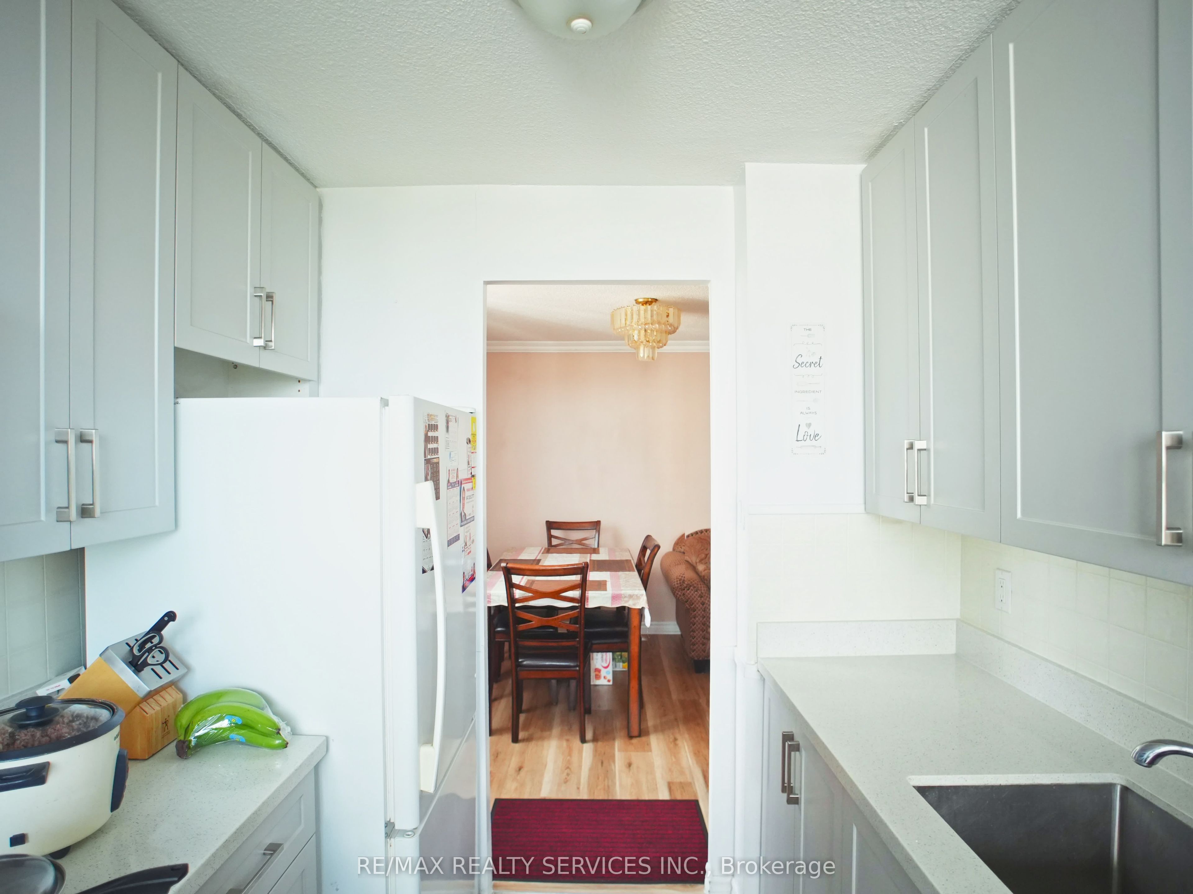 15 Kensington Road E 1901 Property Photo 23