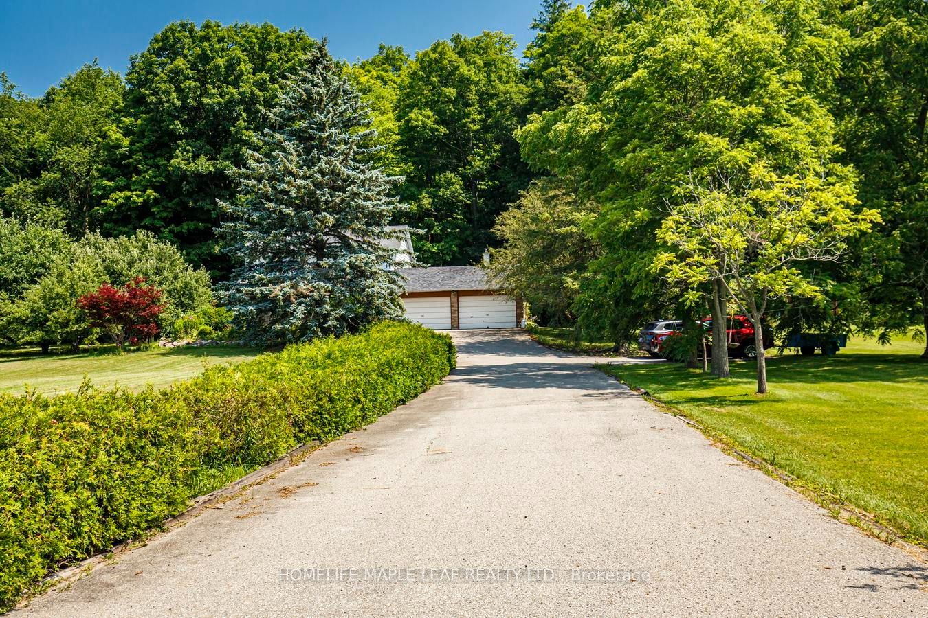 7687 Appleby Line Property Photo 2
