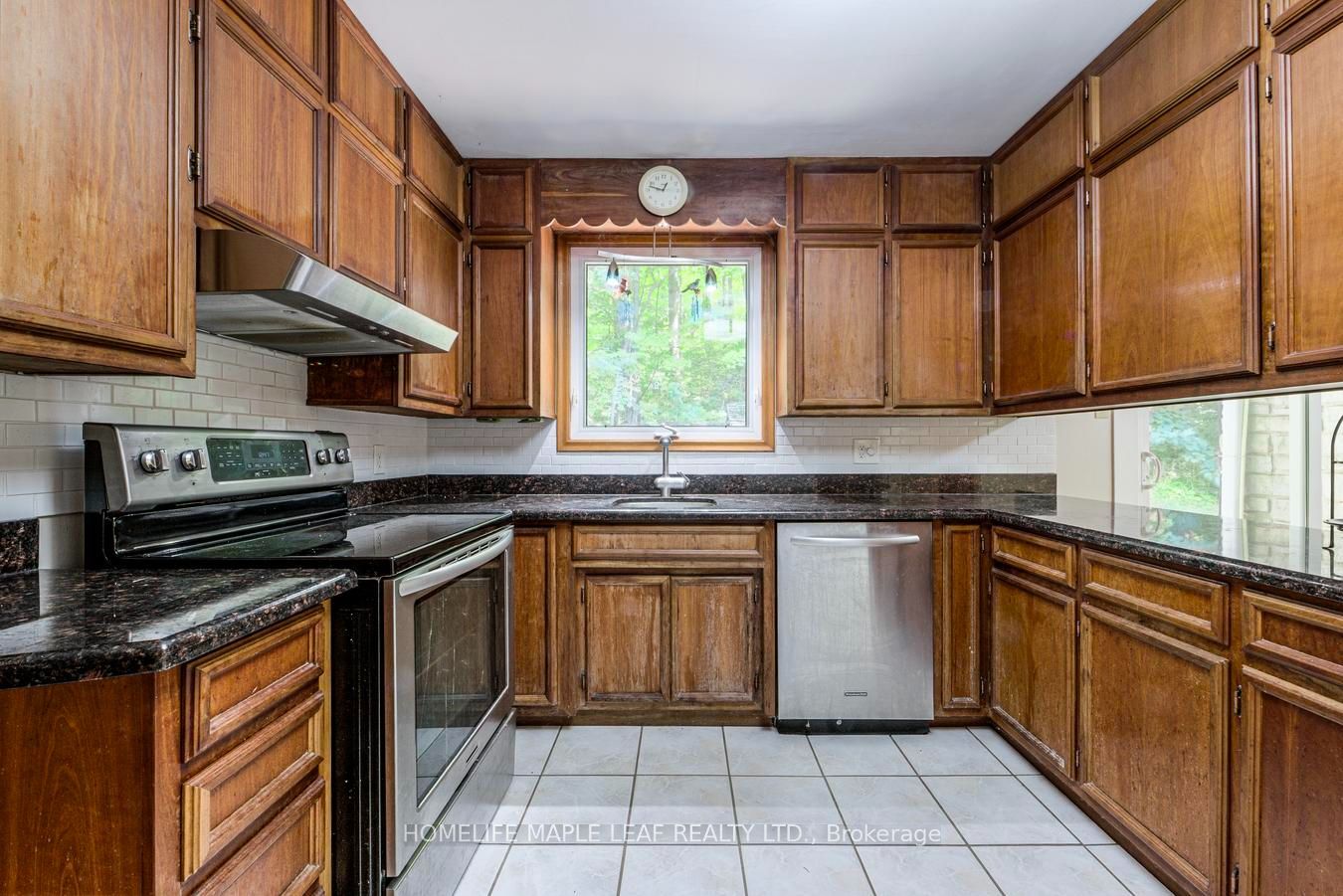 7687 Appleby Line Property Photo 15