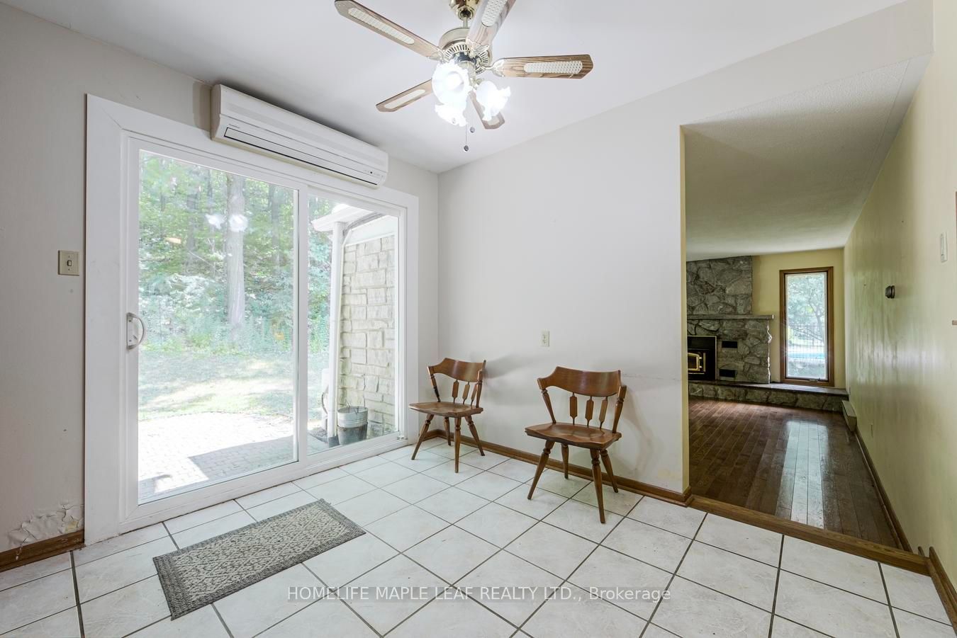 7687 Appleby Line Property Photo 19