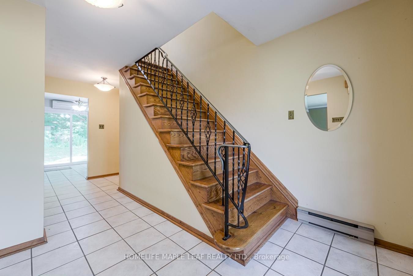 7687 Appleby Line Property Photo 24
