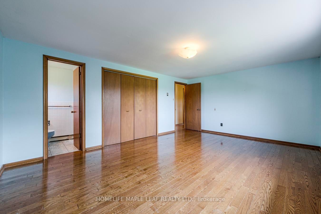 7687 Appleby Line Property Photo 26