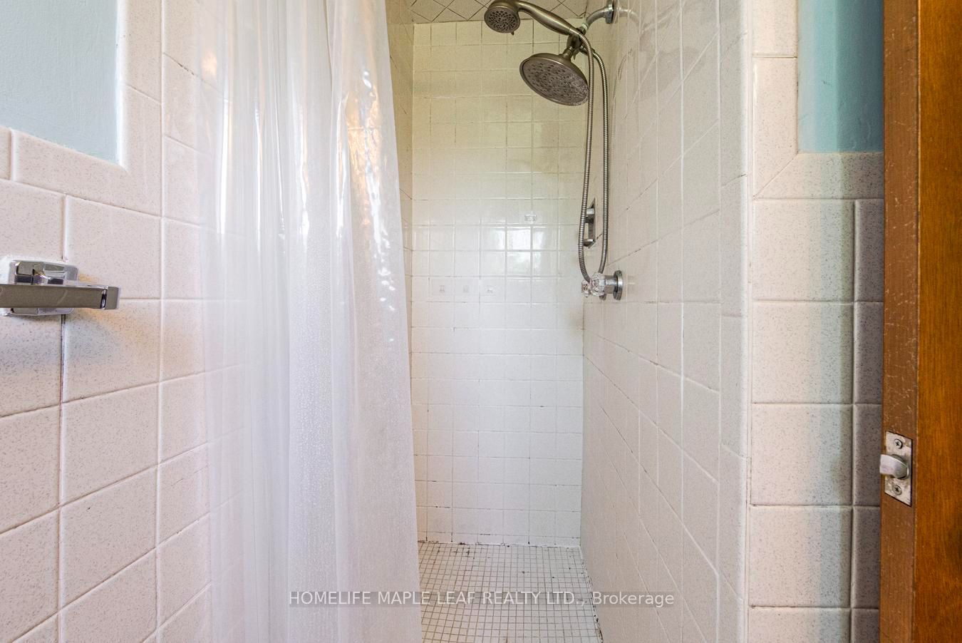 7687 Appleby Line Property Photo 28