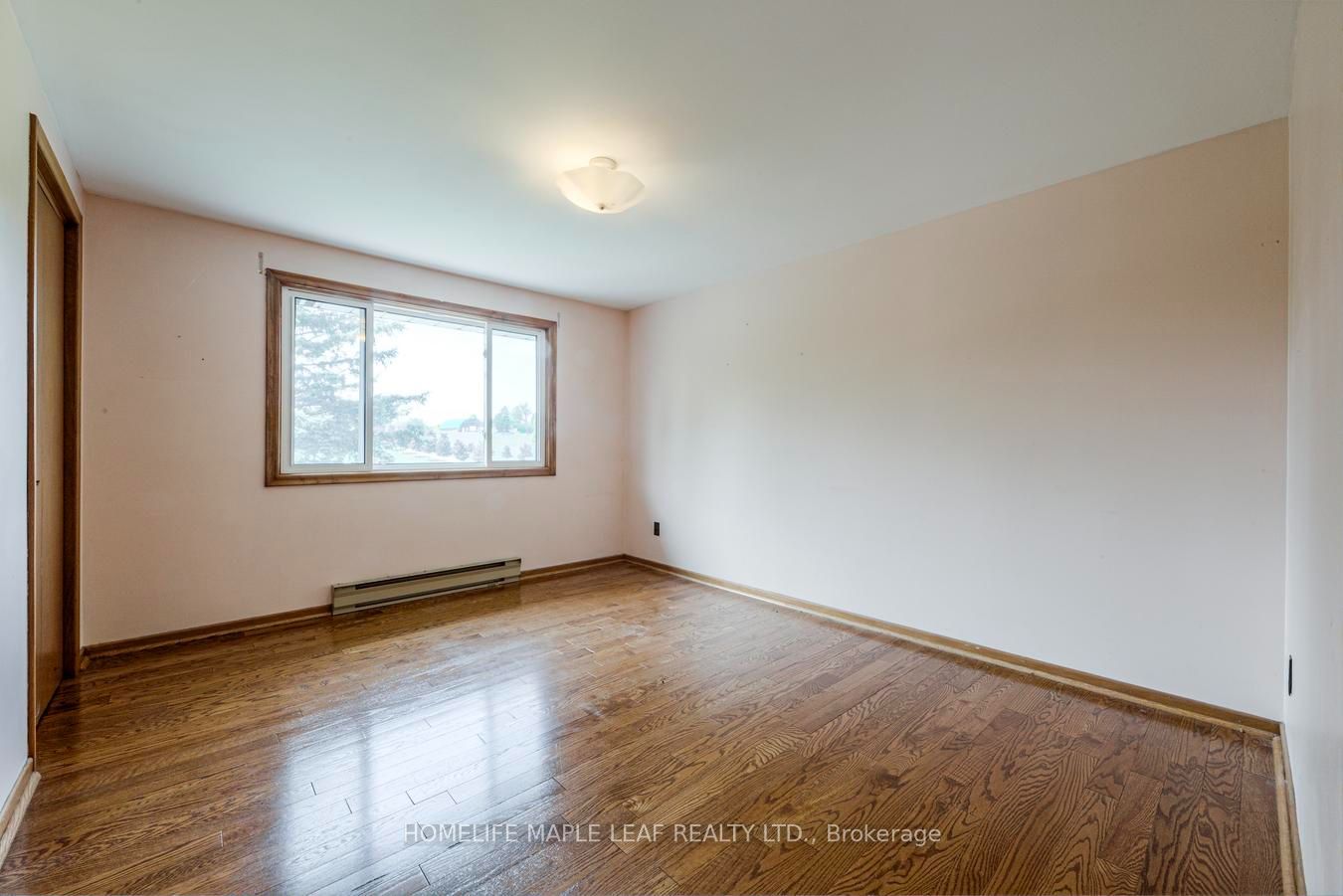 7687 Appleby Line Property Photo 29