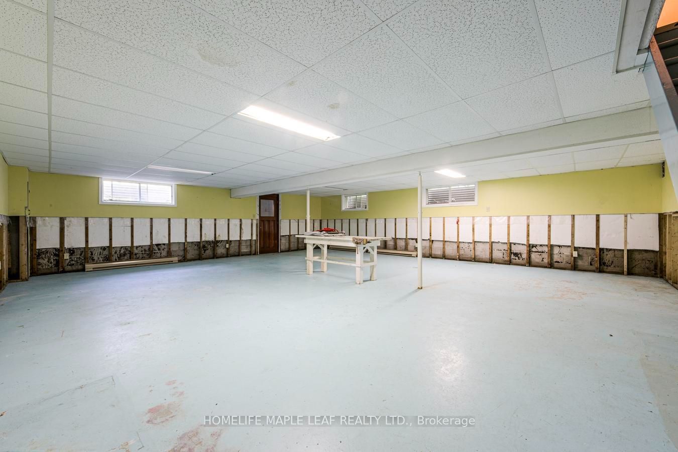 7687 Appleby Line Property Photo 36