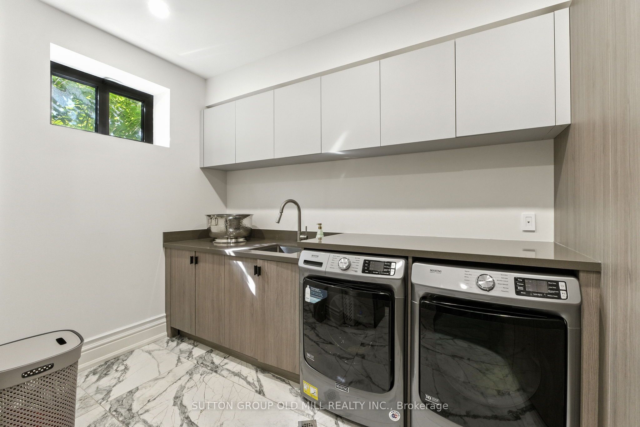 10 Hillavon Drive Property Photo 39