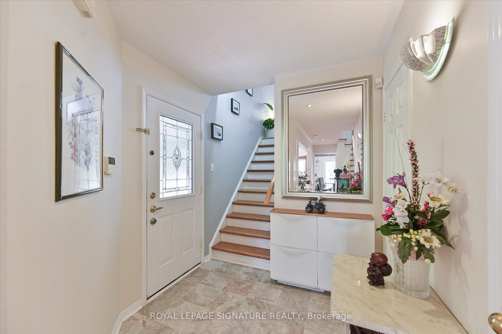 5481 Palmerston Crescent Property Photo 19