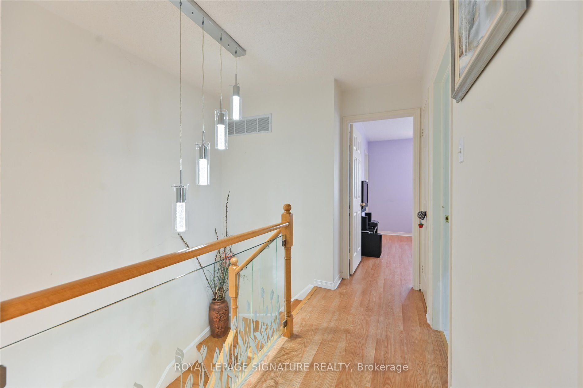 5481 Palmerston Crescent Property Photo 25