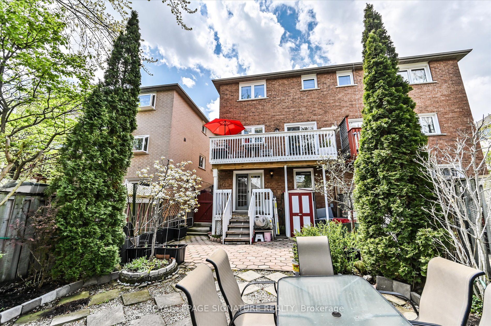5481 Palmerston Crescent Property Photo 45