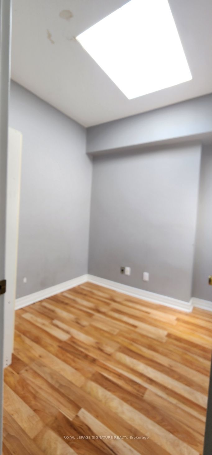 1285a St. Clair Avenue Property Photo 10