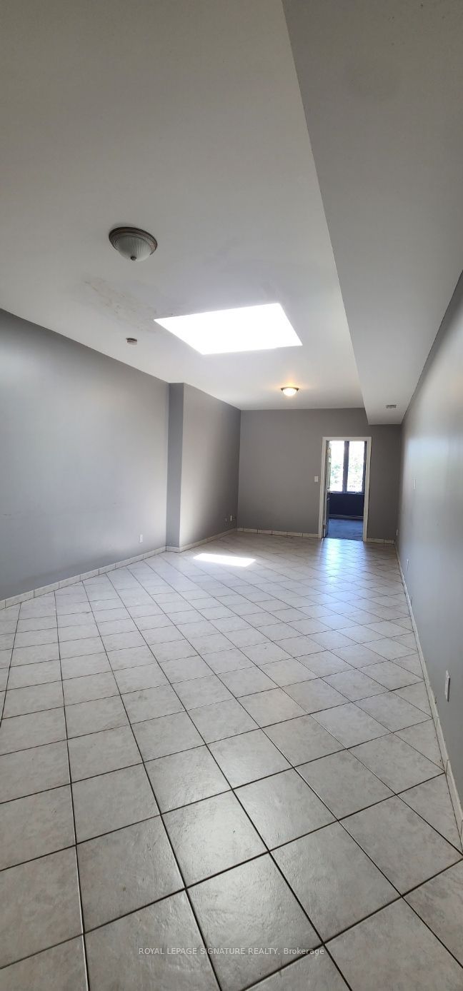 1285a St. Clair Avenue Property Photo 15