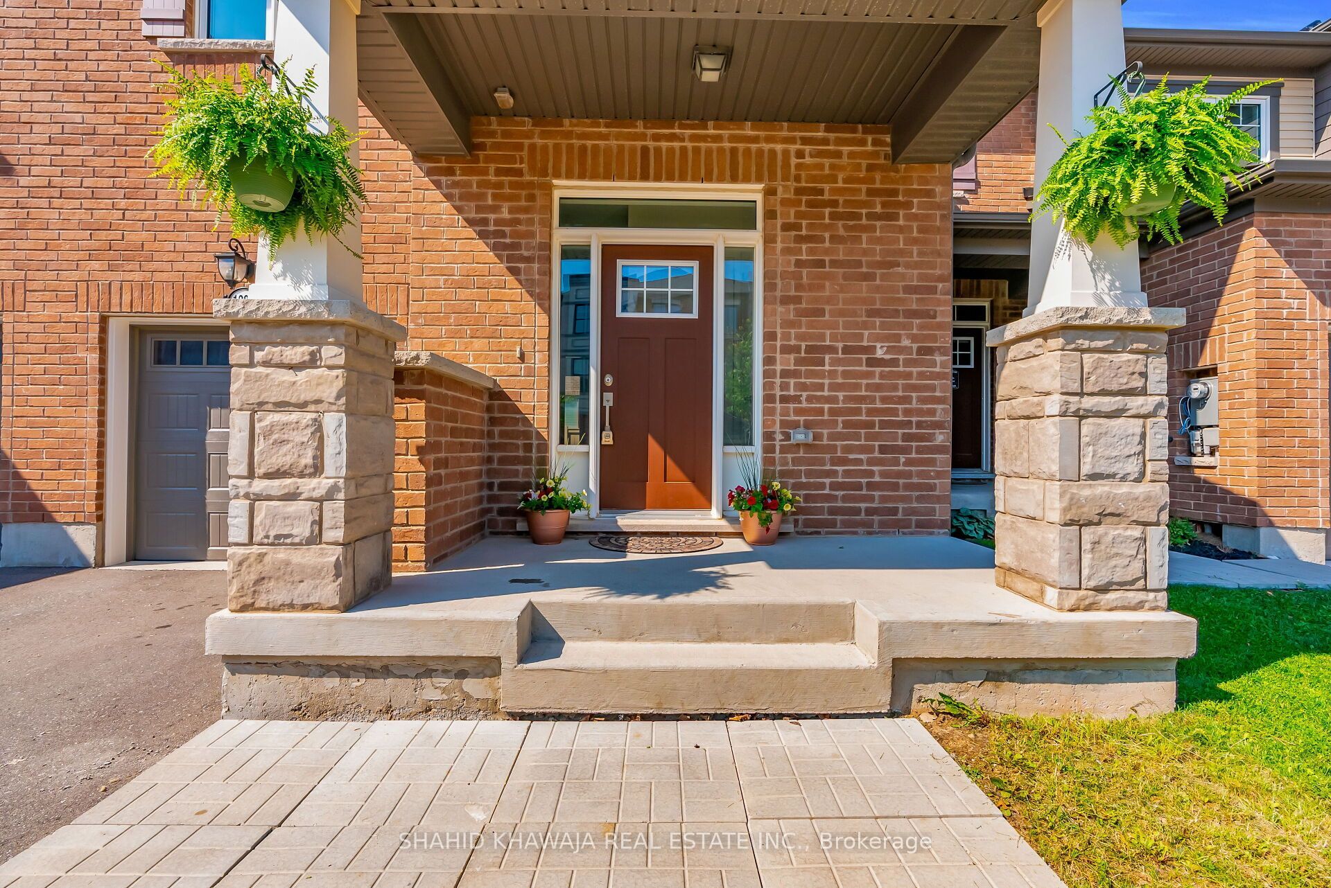 1288 Sycamore Gardens Property Photo 3