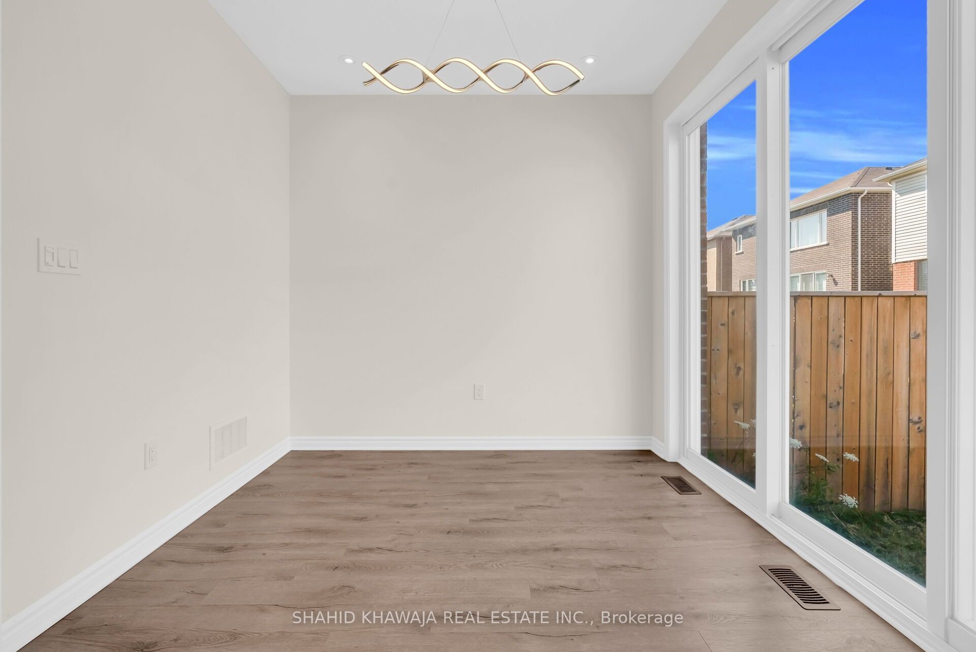 1288 Sycamore Gardens Property Photo 12