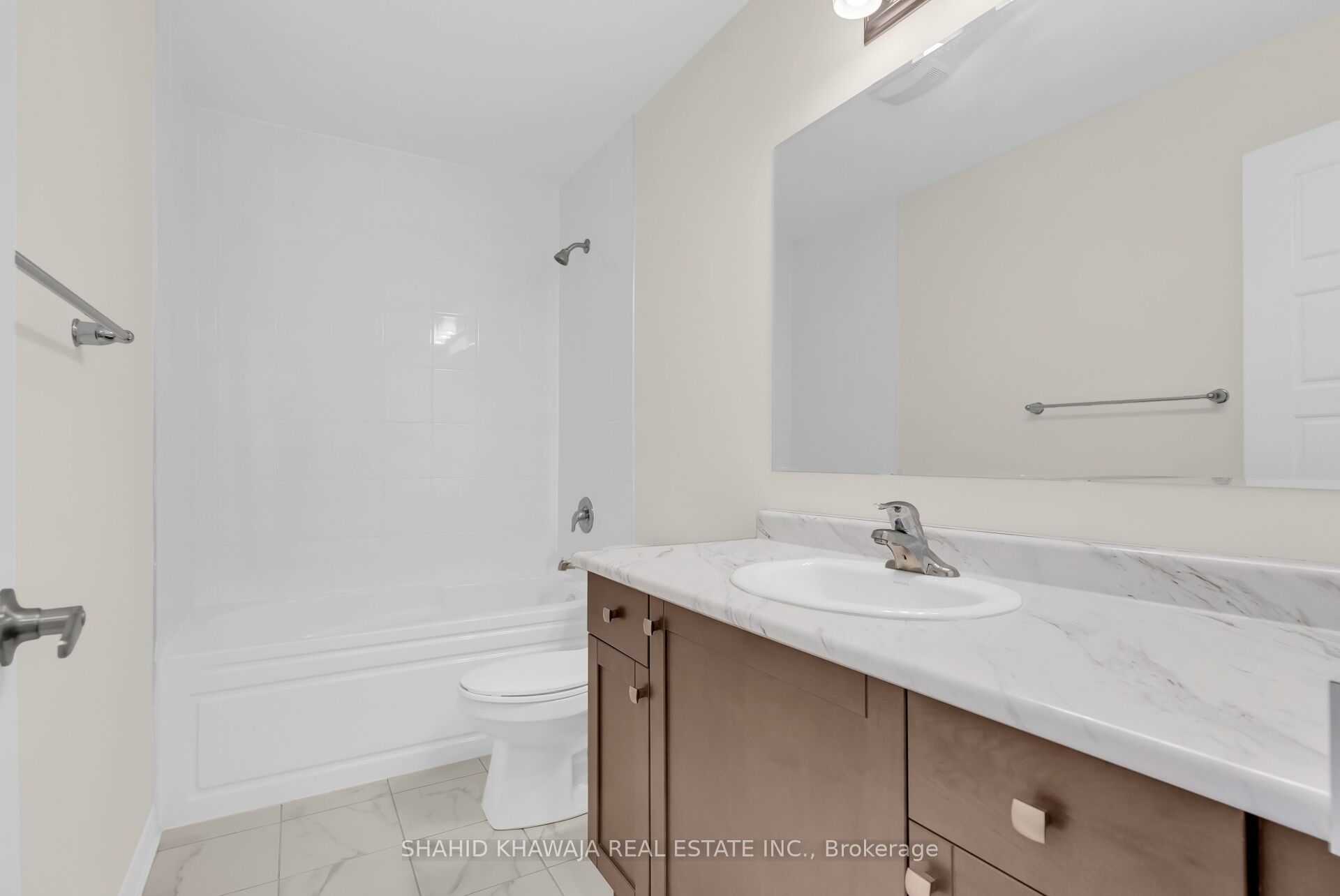 1288 Sycamore Gardens Property Photo 23