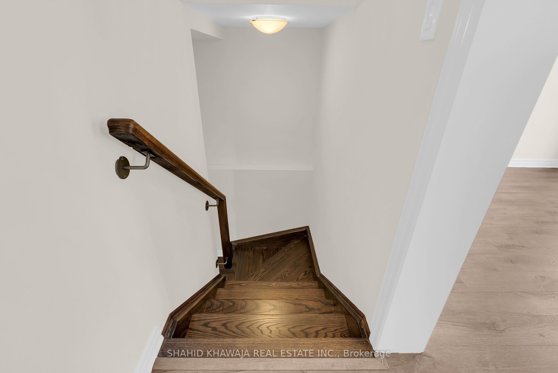 1288 Sycamore Gardens Property Photo 26