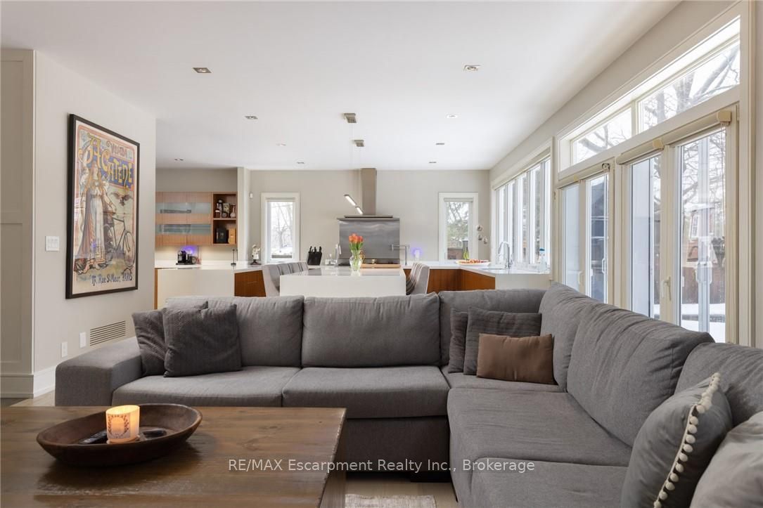 287 Macdonald Road Property Photo 10