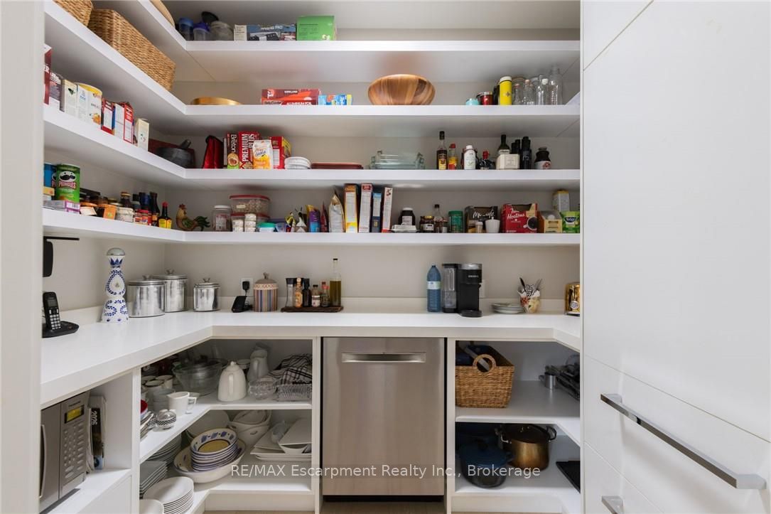 287 Macdonald Road Property Photo 17