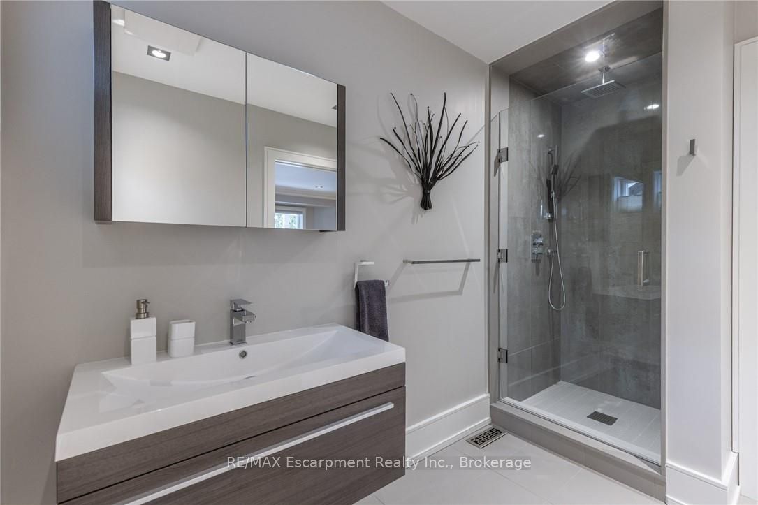 287 Macdonald Road Property Photo 20