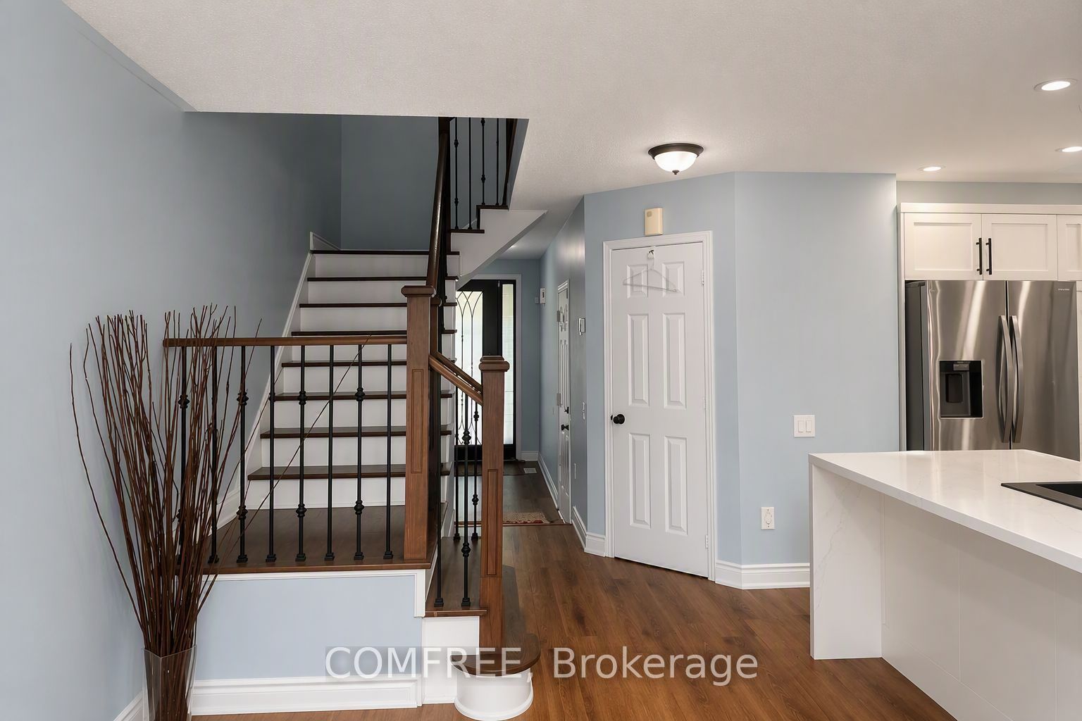 15d View Green Crescent Property Photo 6