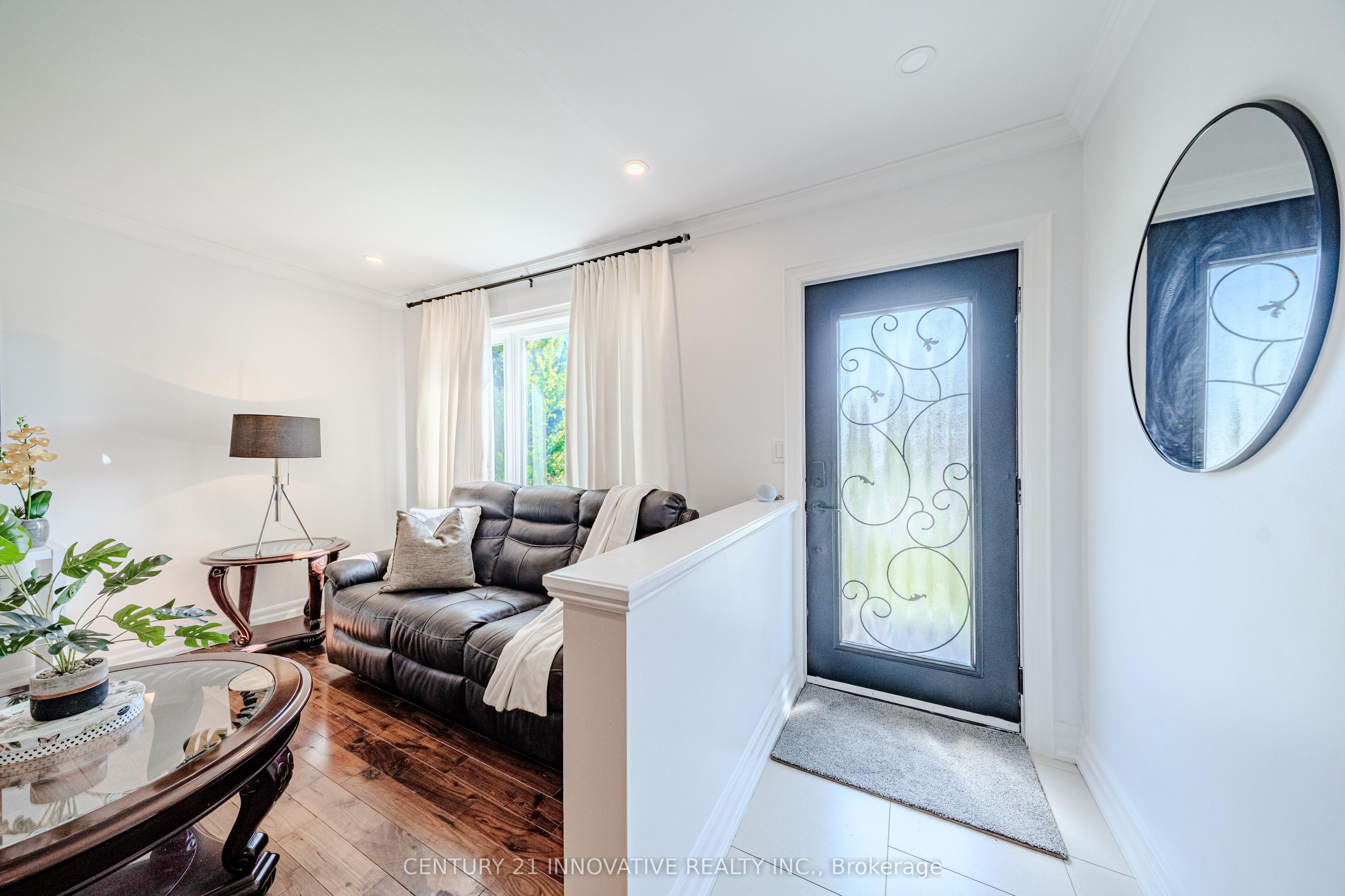 60 Dorking Crescent Property Photo 6