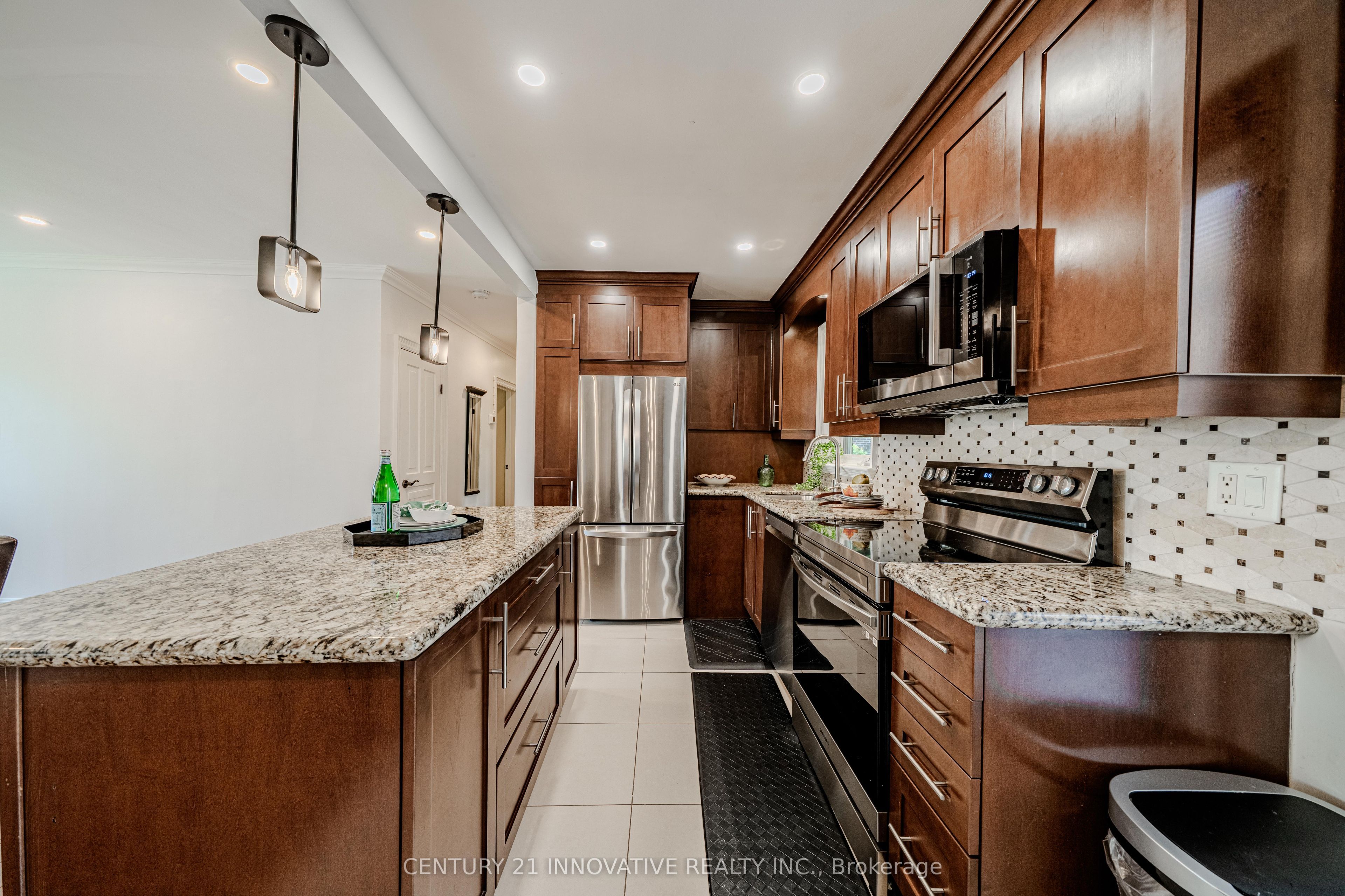 60 Dorking Crescent Property Photo 12