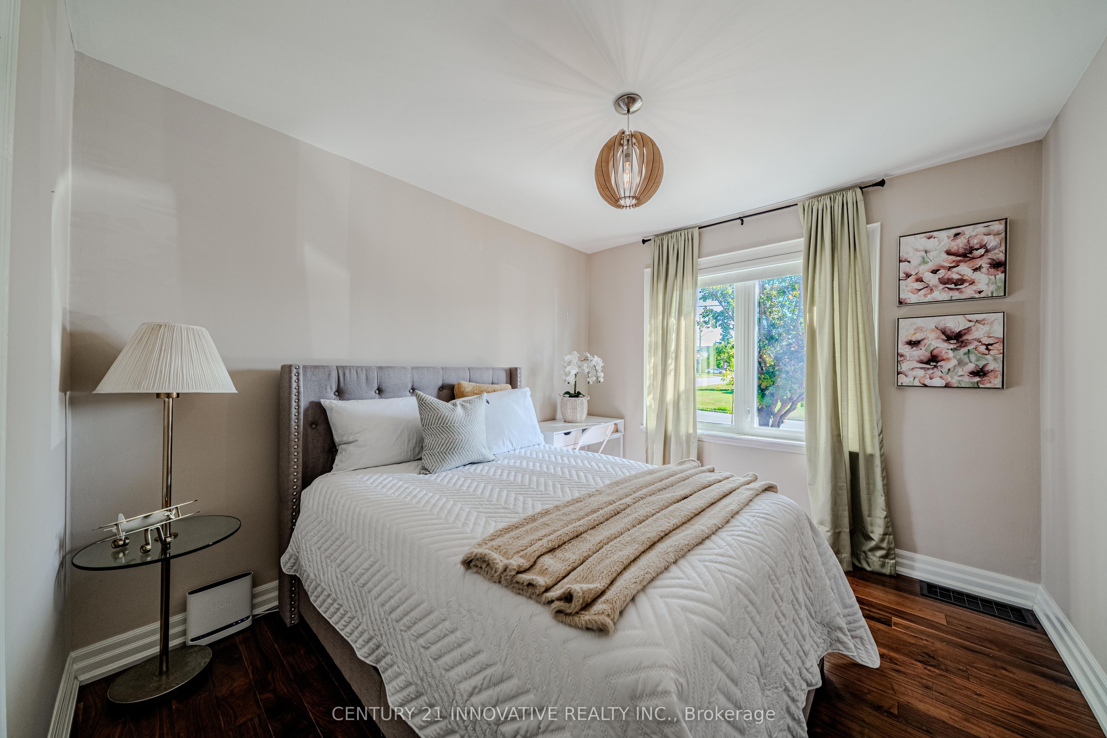 60 Dorking Crescent Property Photo 16