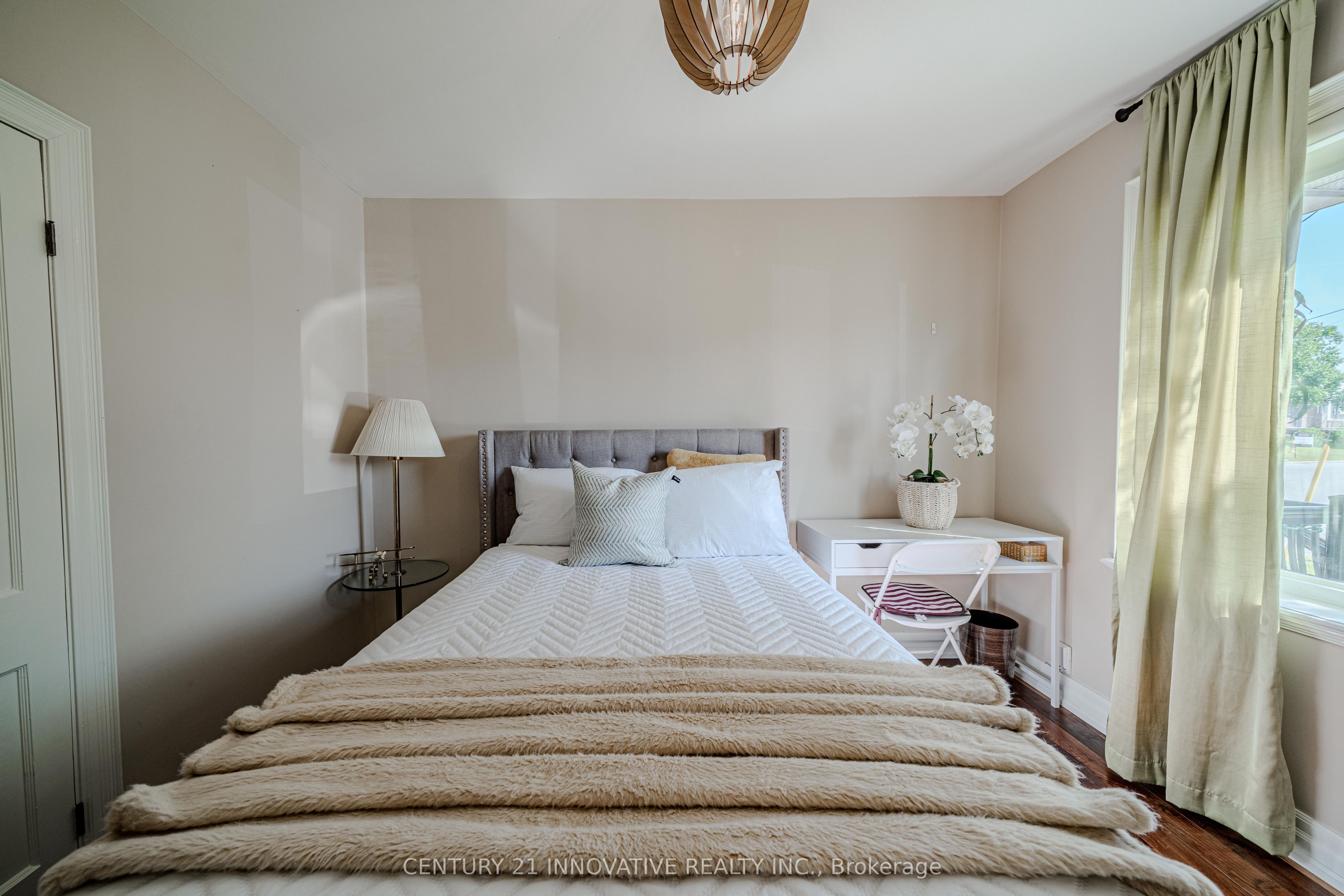 60 Dorking Crescent Property Photo 17
