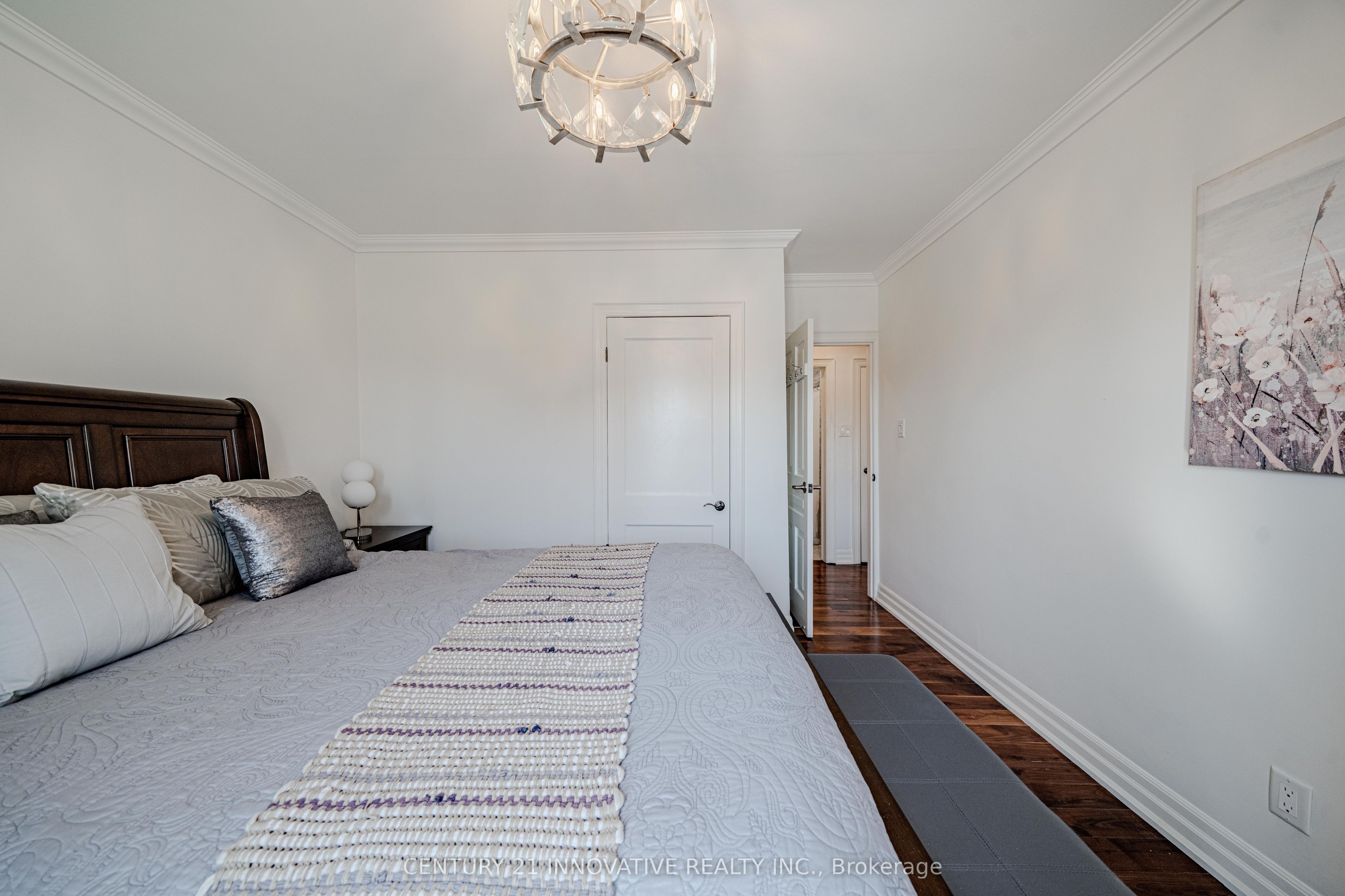 60 Dorking Crescent Property Photo 24