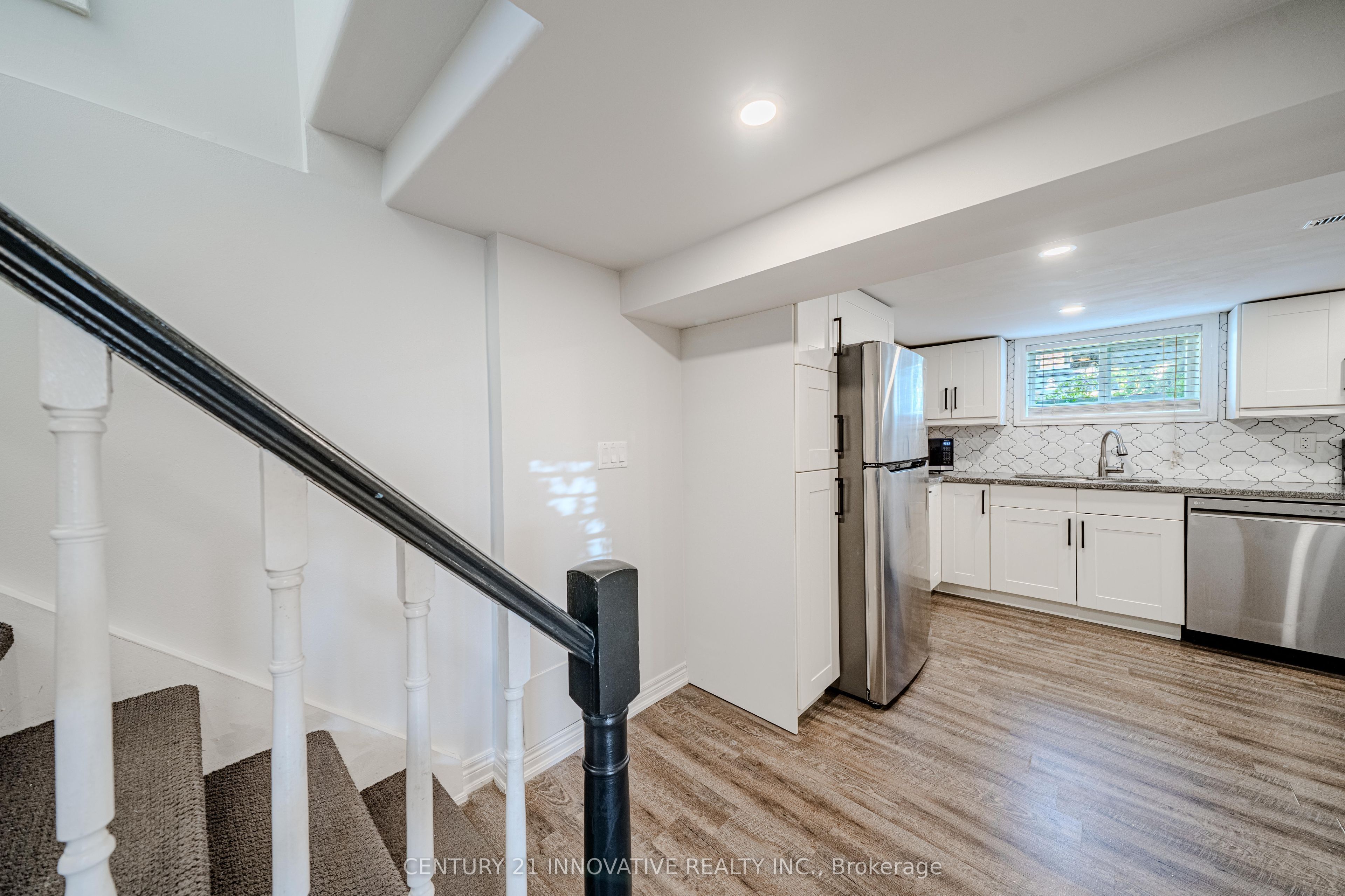 60 Dorking Crescent Property Photo 30