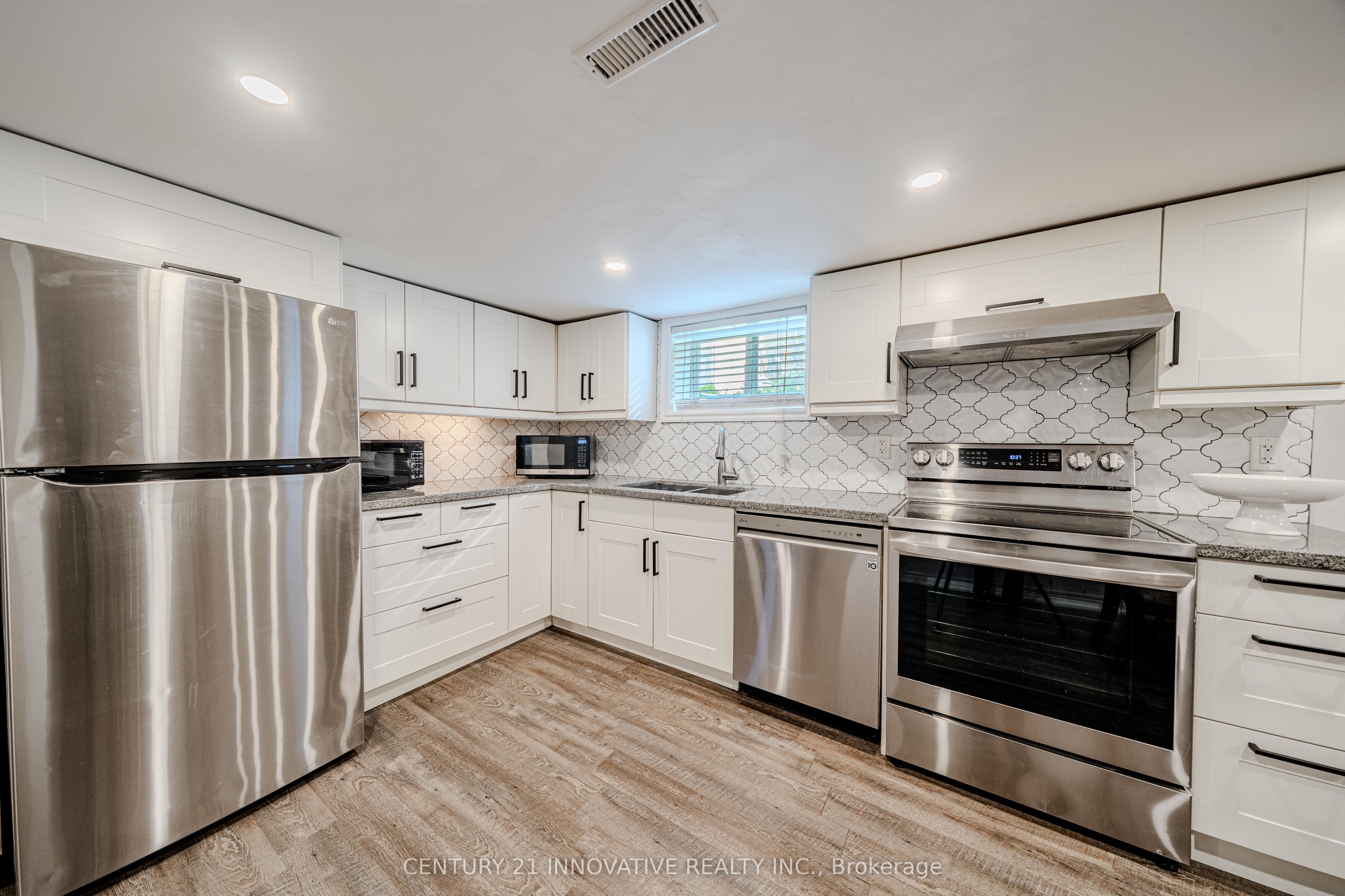 60 Dorking Crescent Property Photo 32