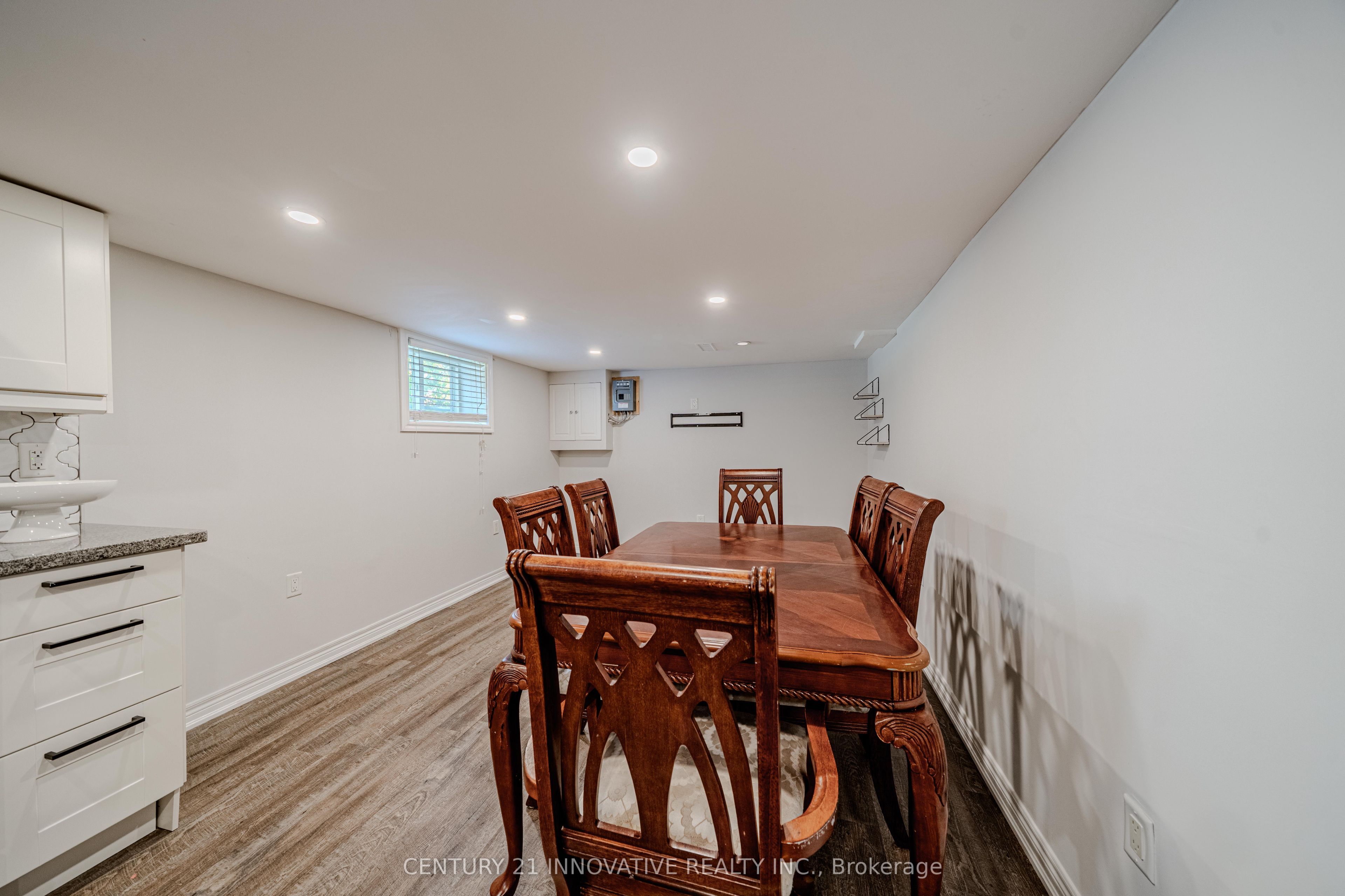 60 Dorking Crescent Property Photo 36