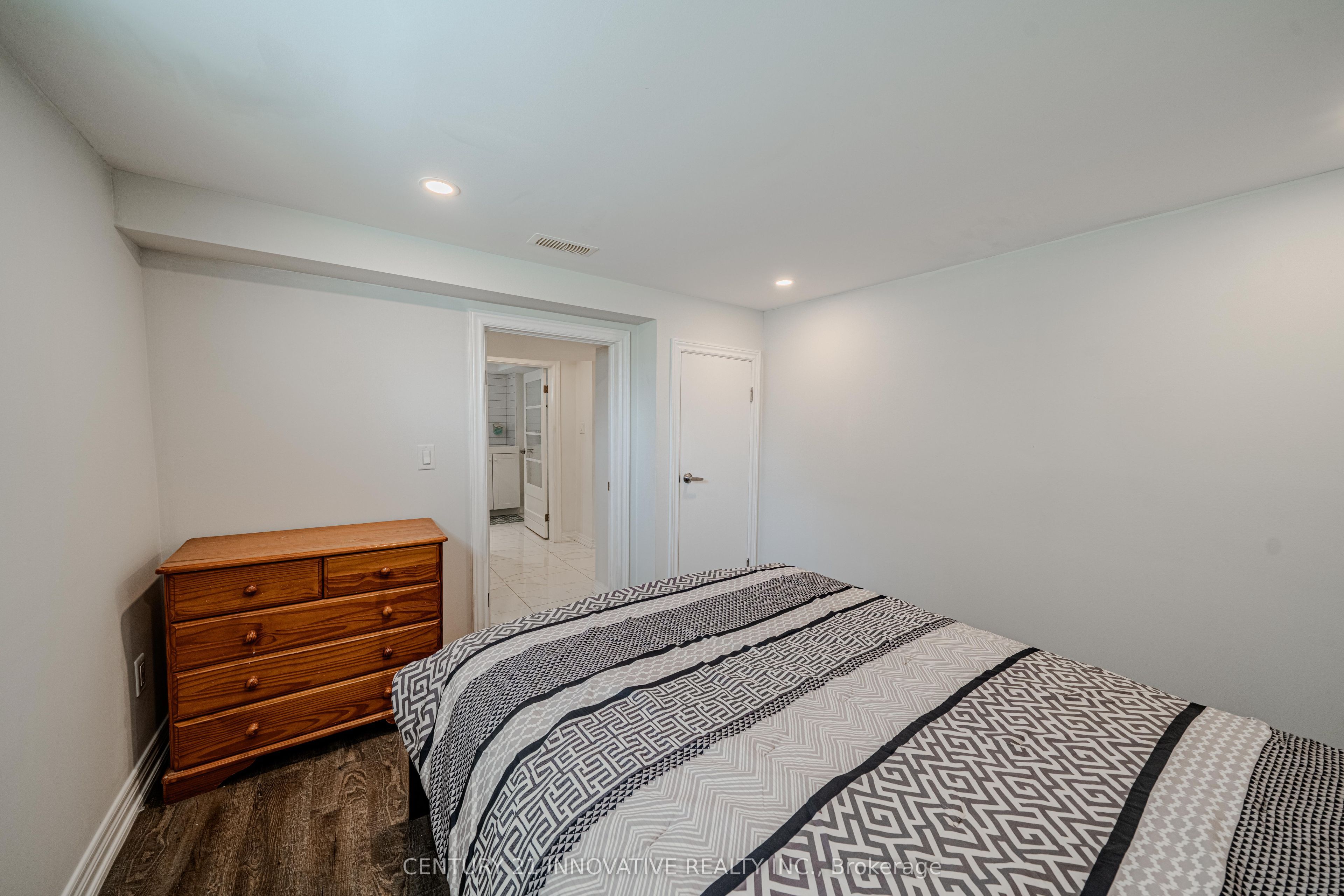60 Dorking Crescent Property Photo 39